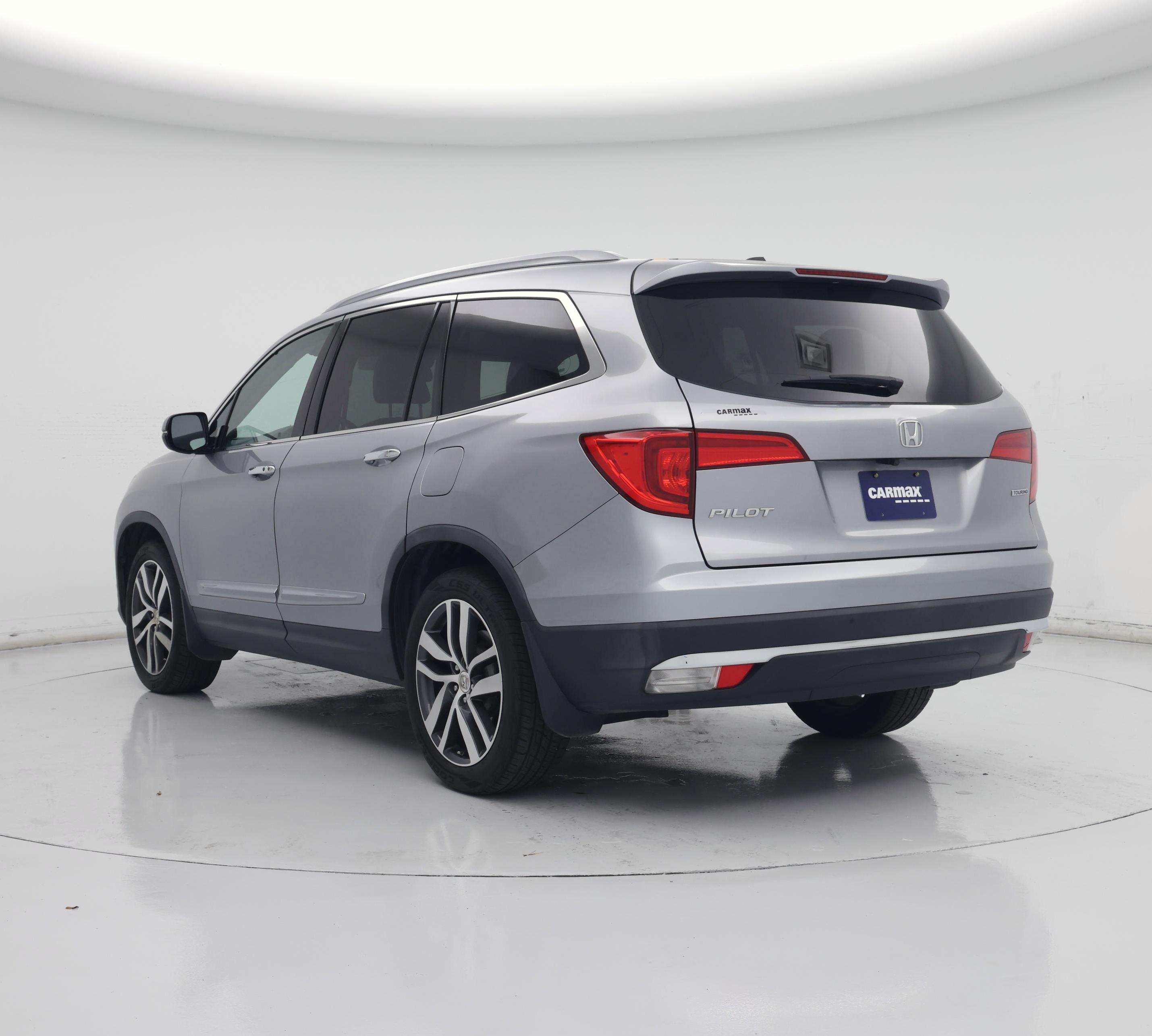 Thumbnail: 2017 Honda Pilot - 2