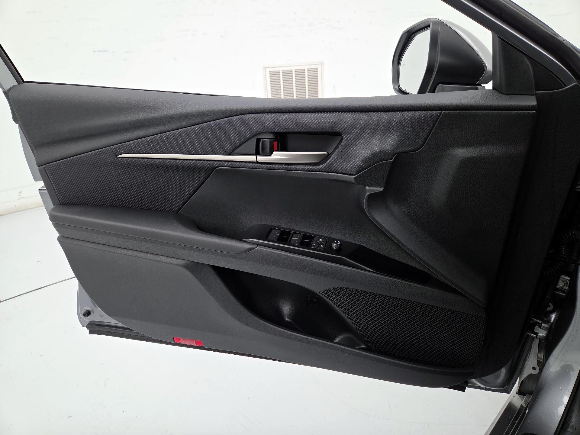 Thumbnail: 2026 Toyota Camry - 12