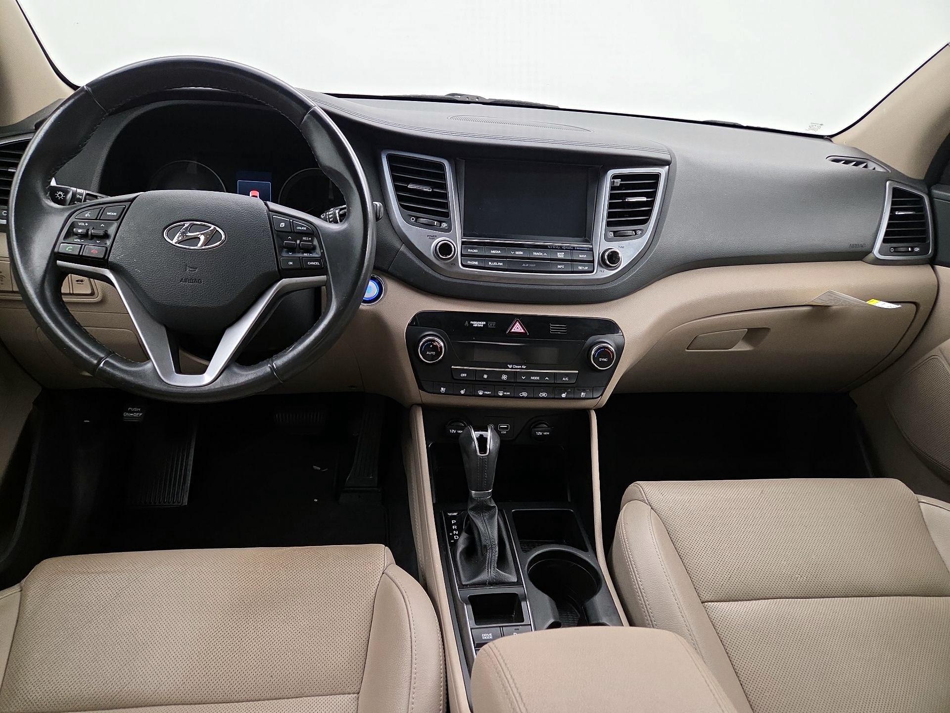 Thumbnail: 2017 Hyundai Tucson - 9