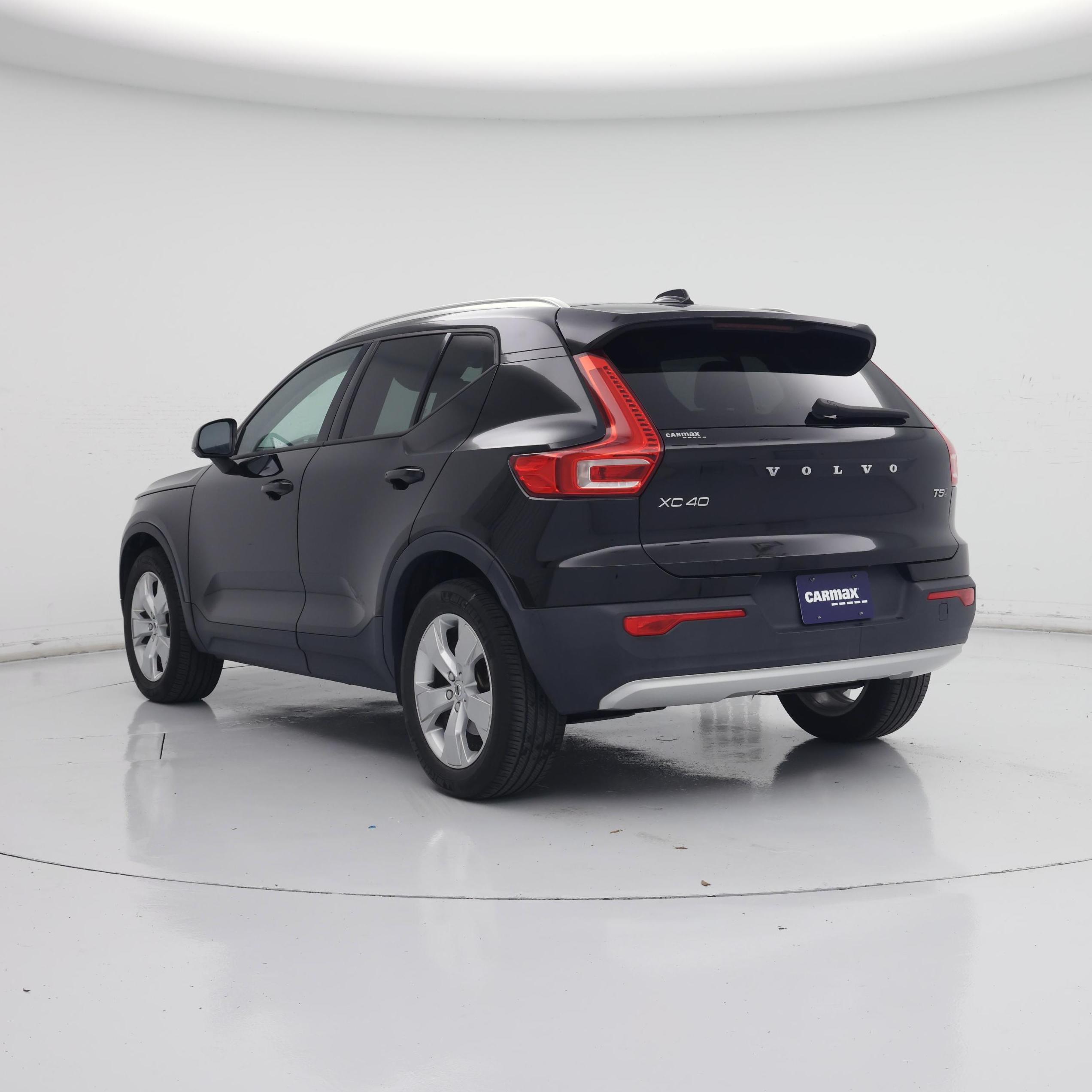 Thumbnail: 2020 Volvo XC40 - 2