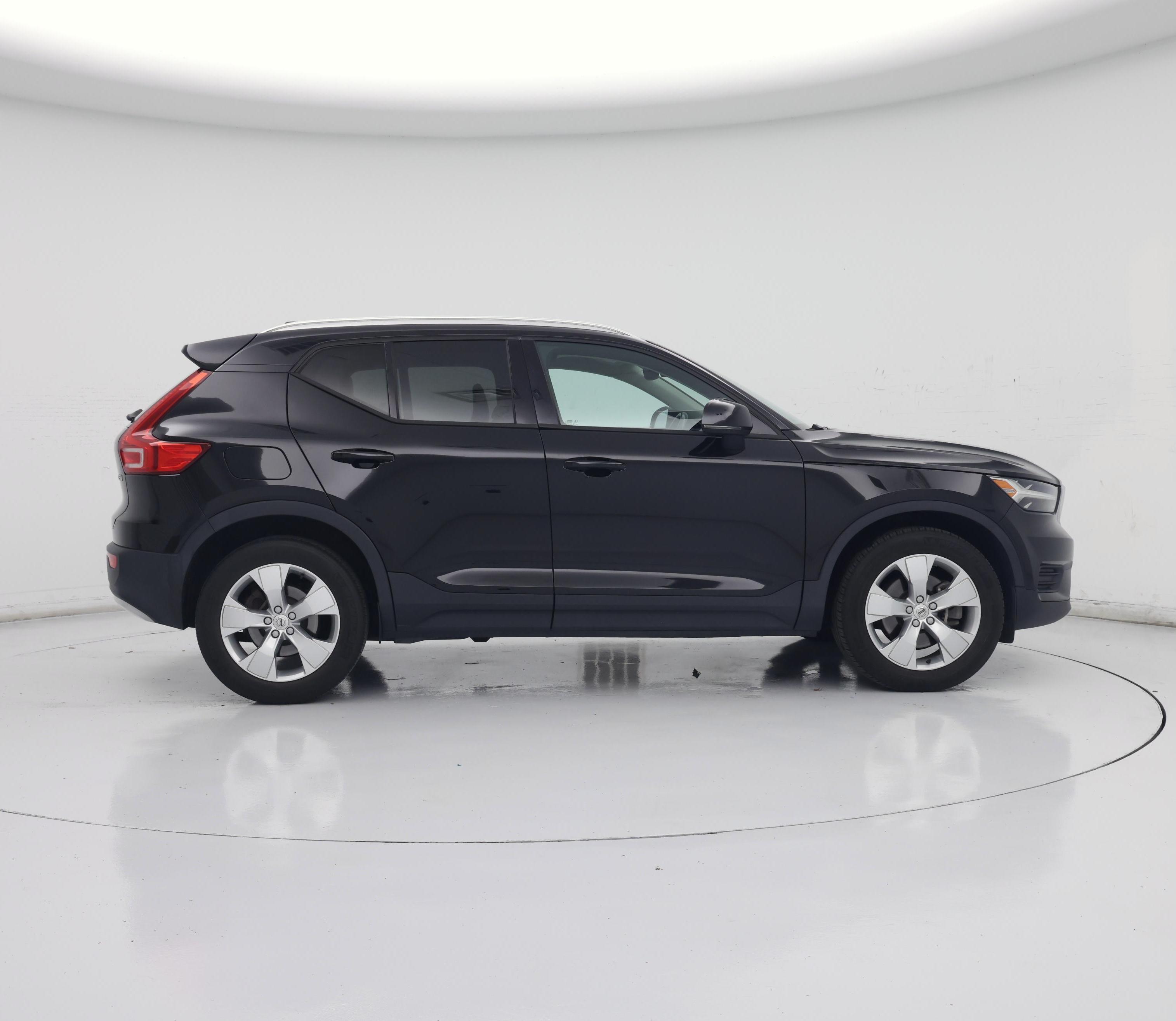 Thumbnail: 2020 Volvo XC40 - 7