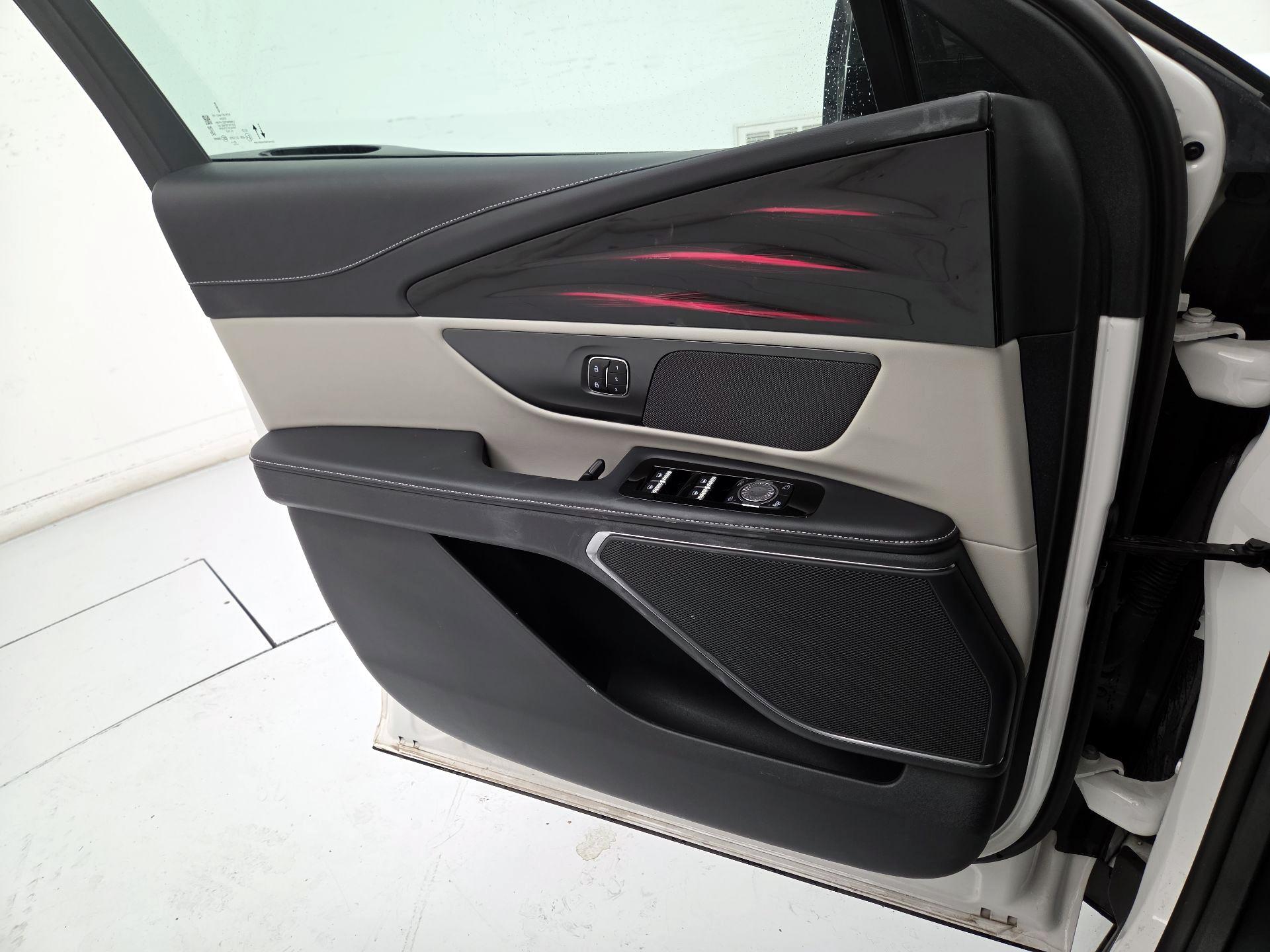 Thumbnail: 2024 Lincoln Nautilus - 12