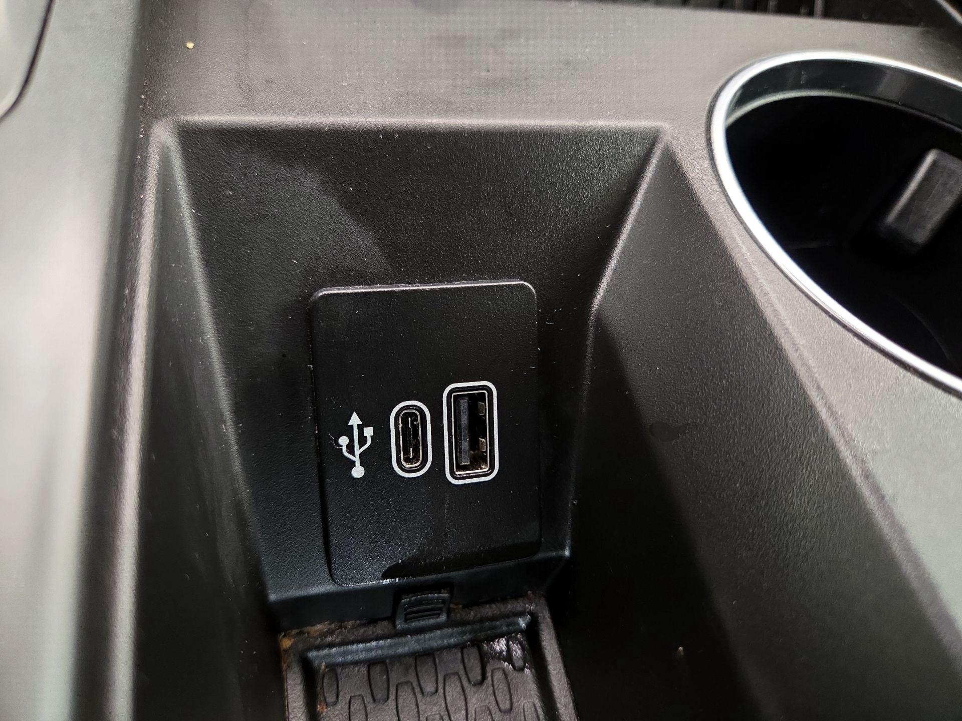 Thumbnail: 2024 Lincoln Nautilus - 19