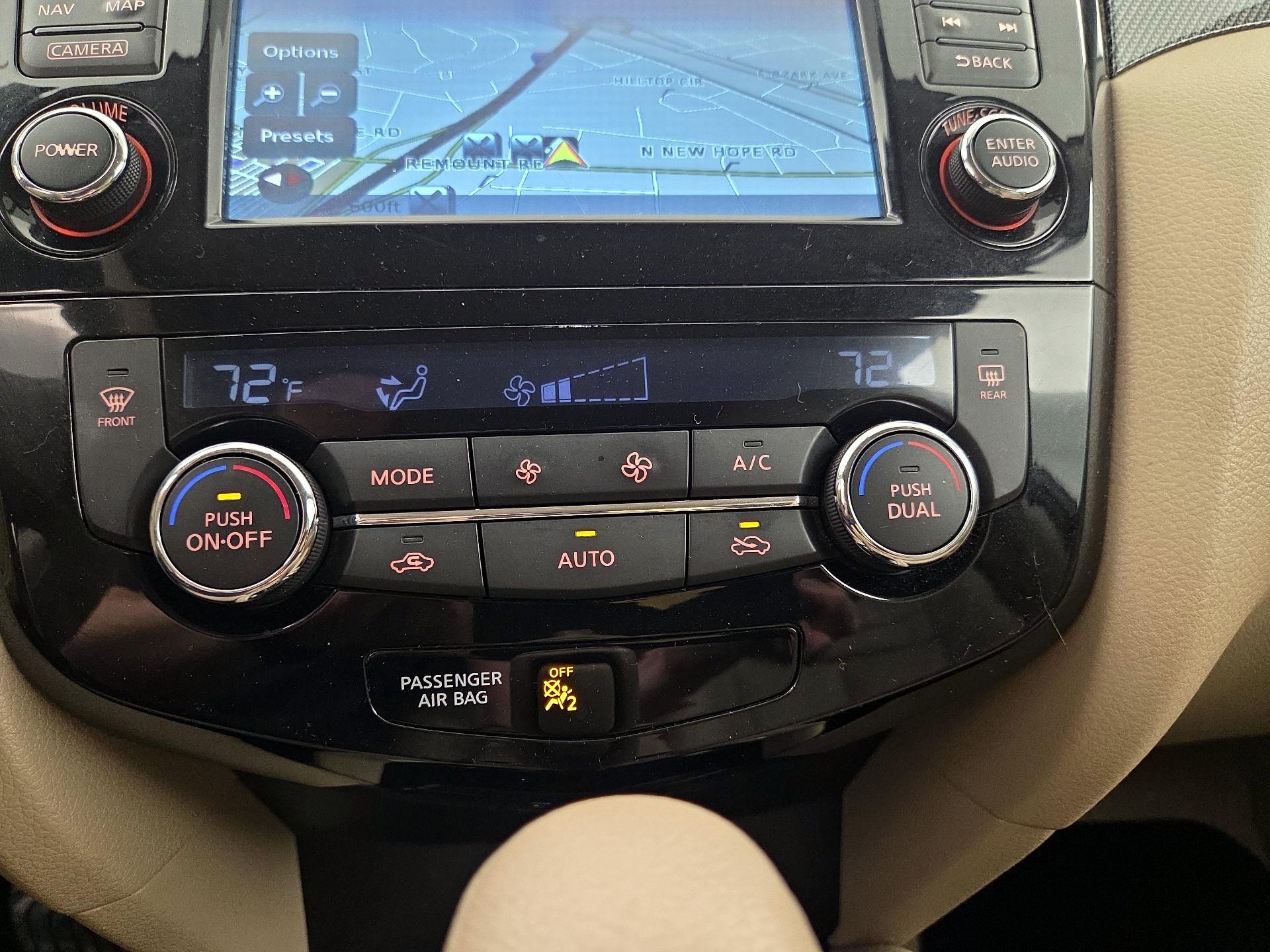 Thumbnail: 2014 Nissan Rogue - 17