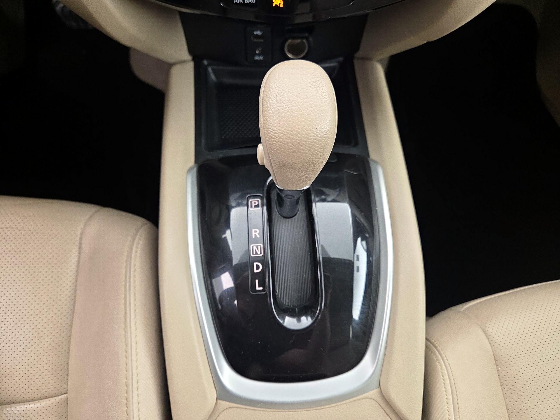 Thumbnail: 2014 Nissan Rogue - 18