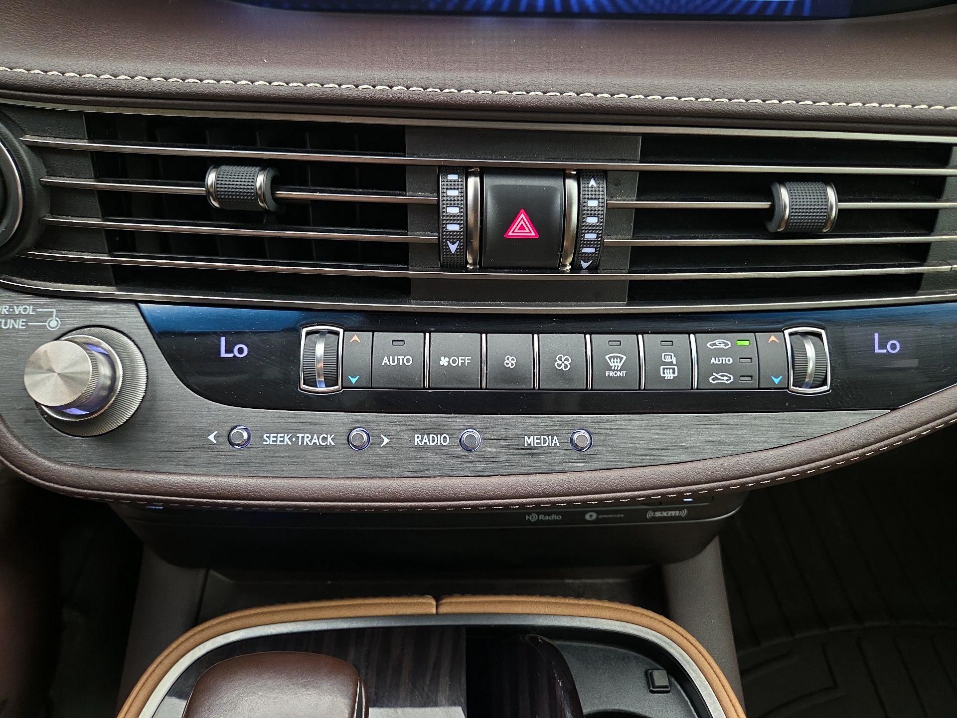 Thumbnail: 2018 Lexus LS - 17