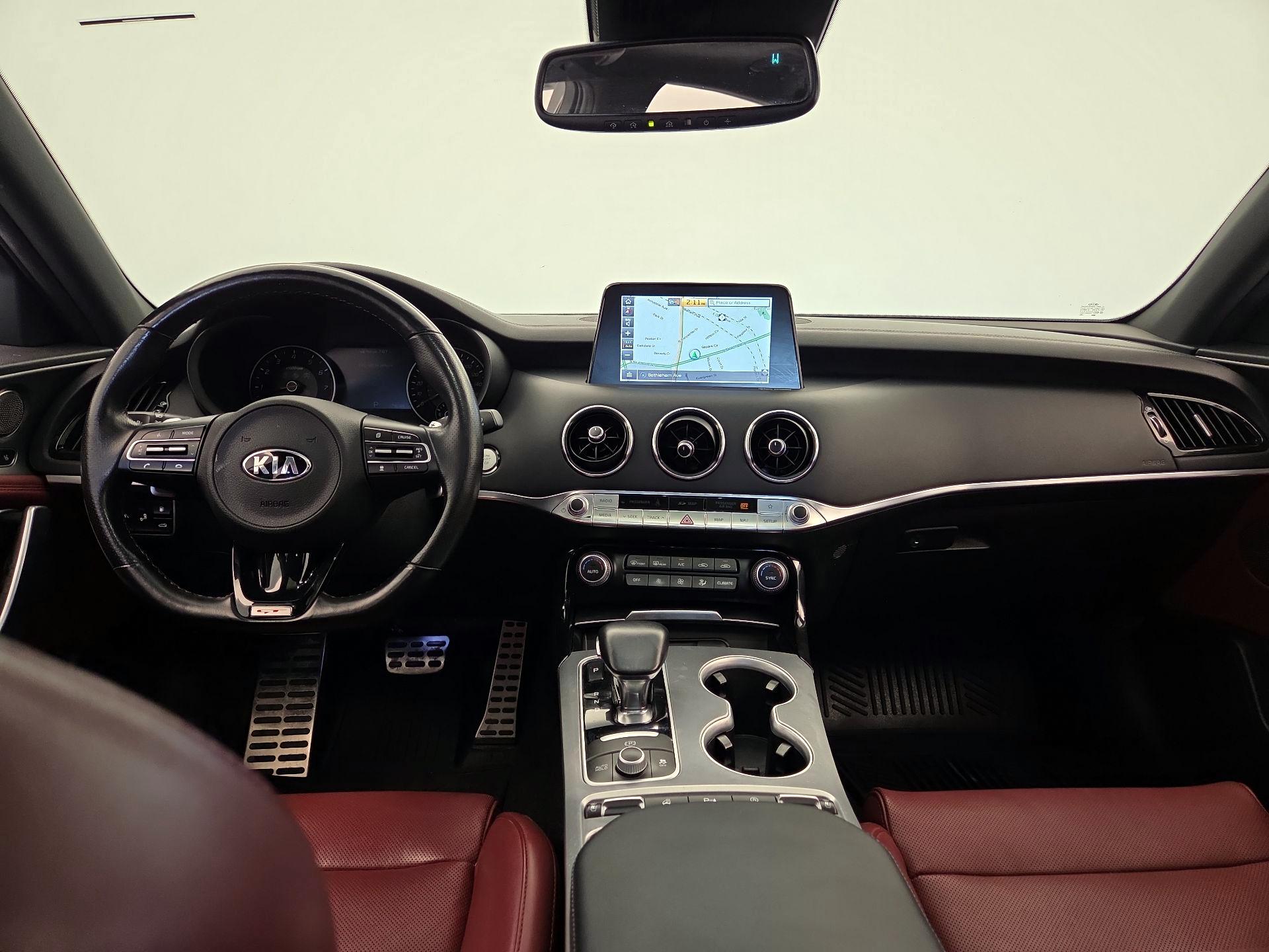 Thumbnail: 2018 Kia Stinger - 9