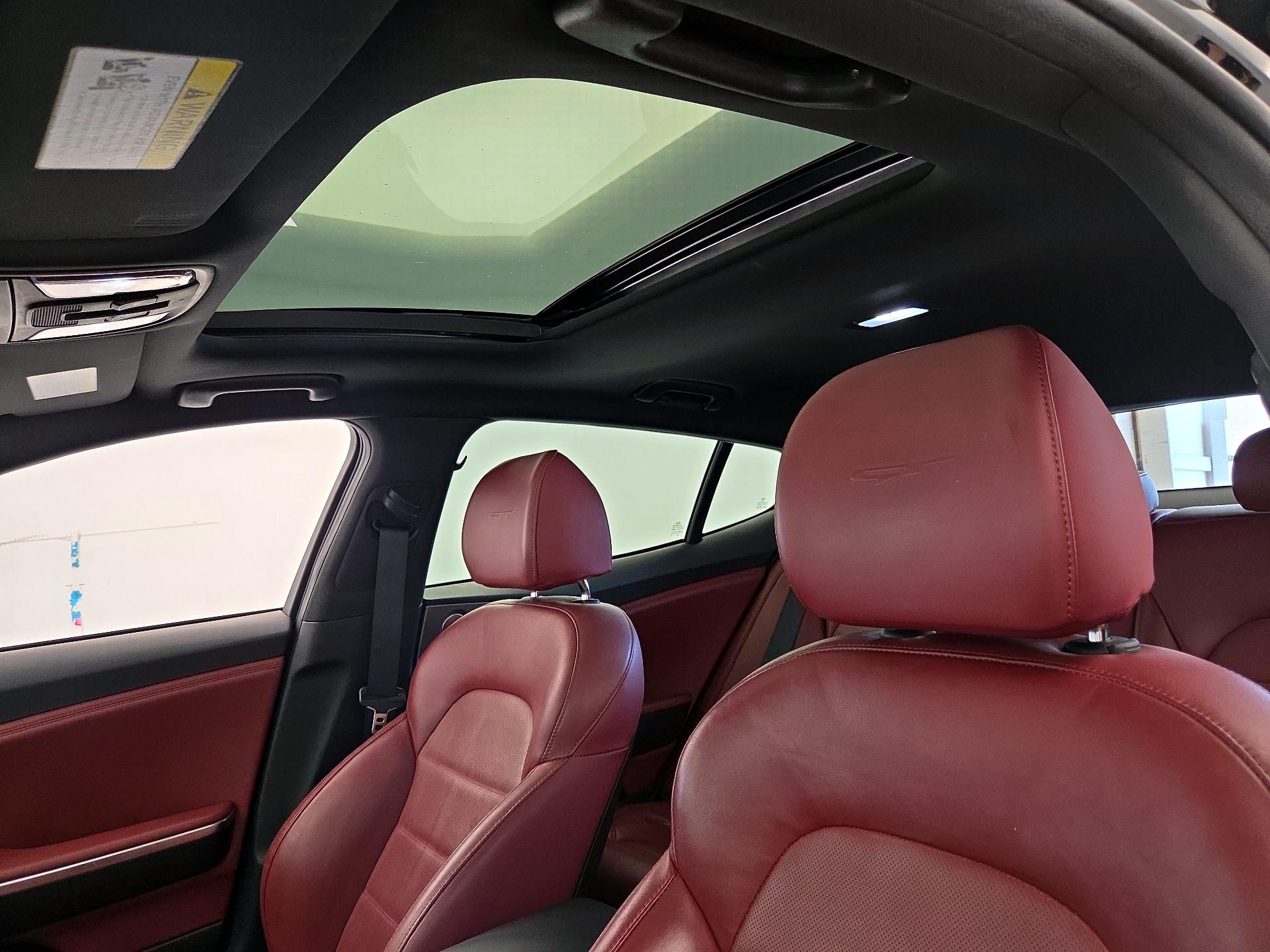 Thumbnail: 2018 Kia Stinger - 20