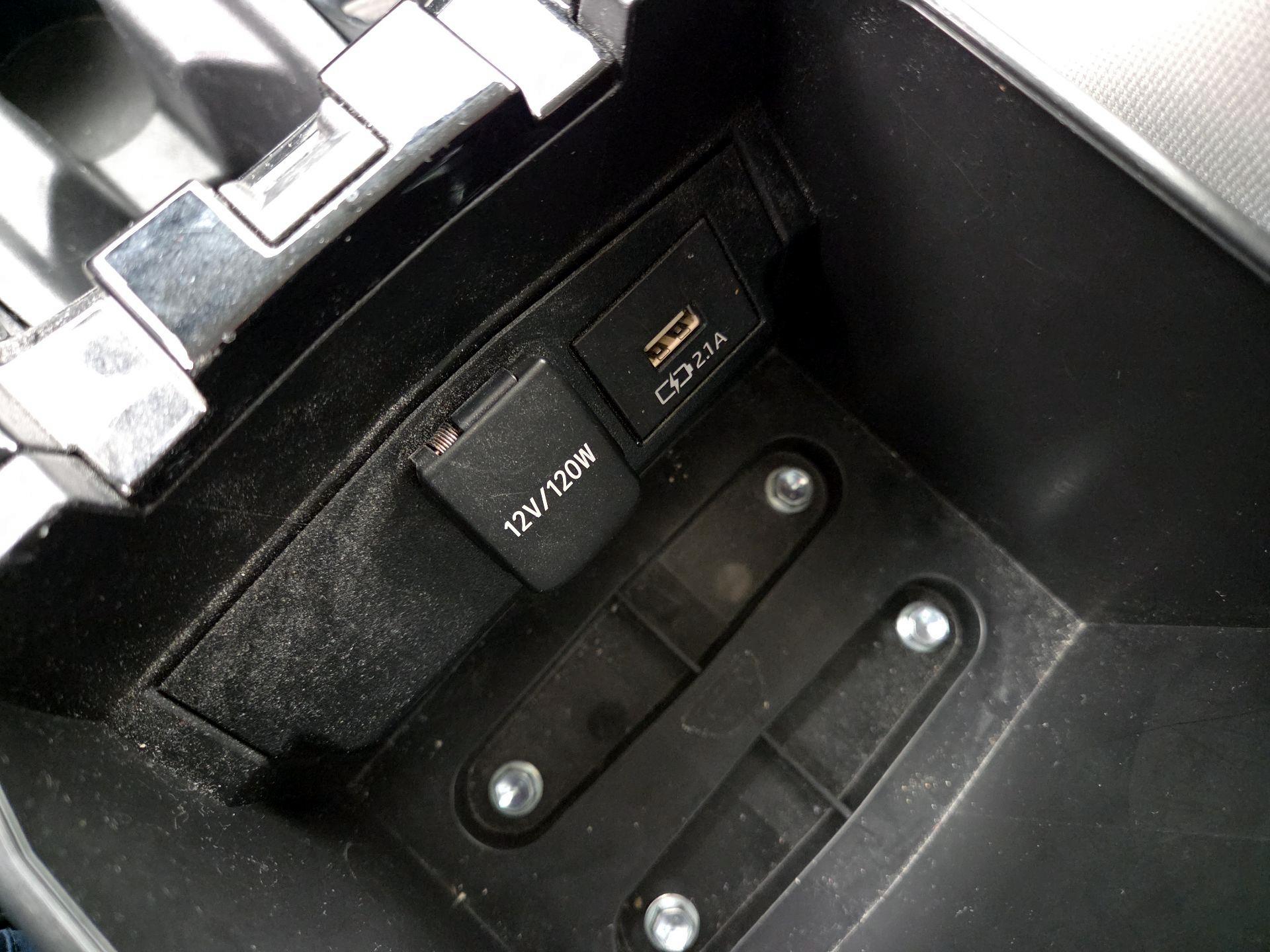 Thumbnail: 2021 Toyota Corolla - 18