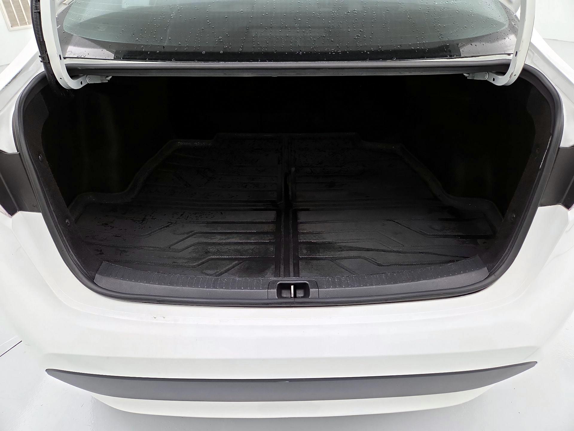 Thumbnail: 2021 Toyota Corolla - 20