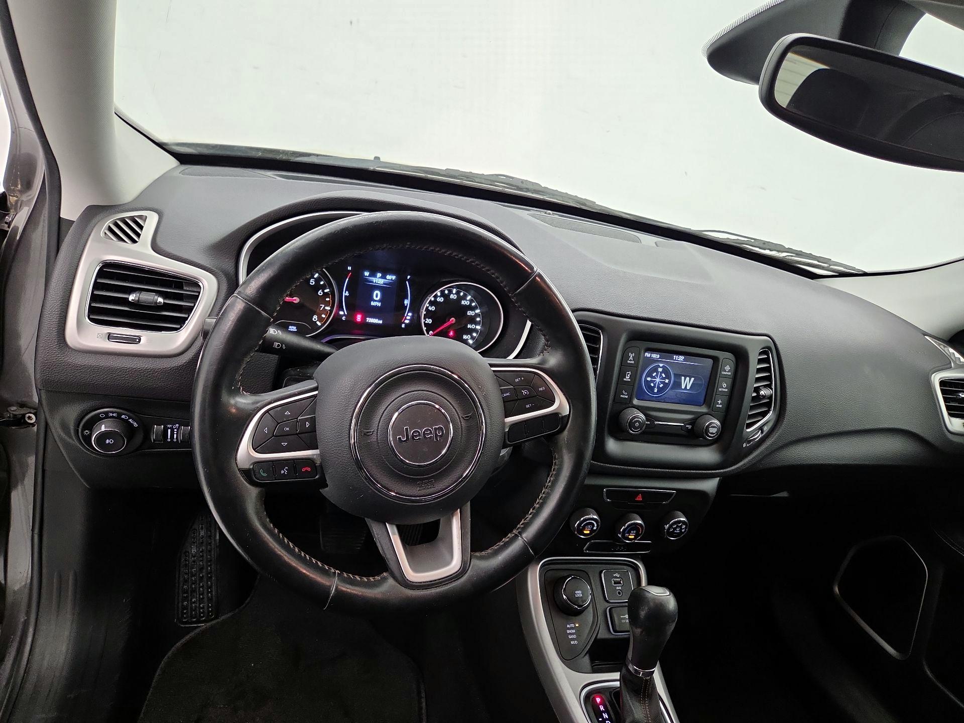 Thumbnail: 2018 Jeep Compass - 9