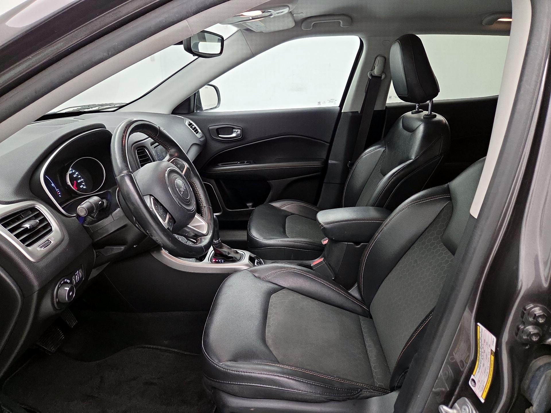 Thumbnail: 2018 Jeep Compass - 11