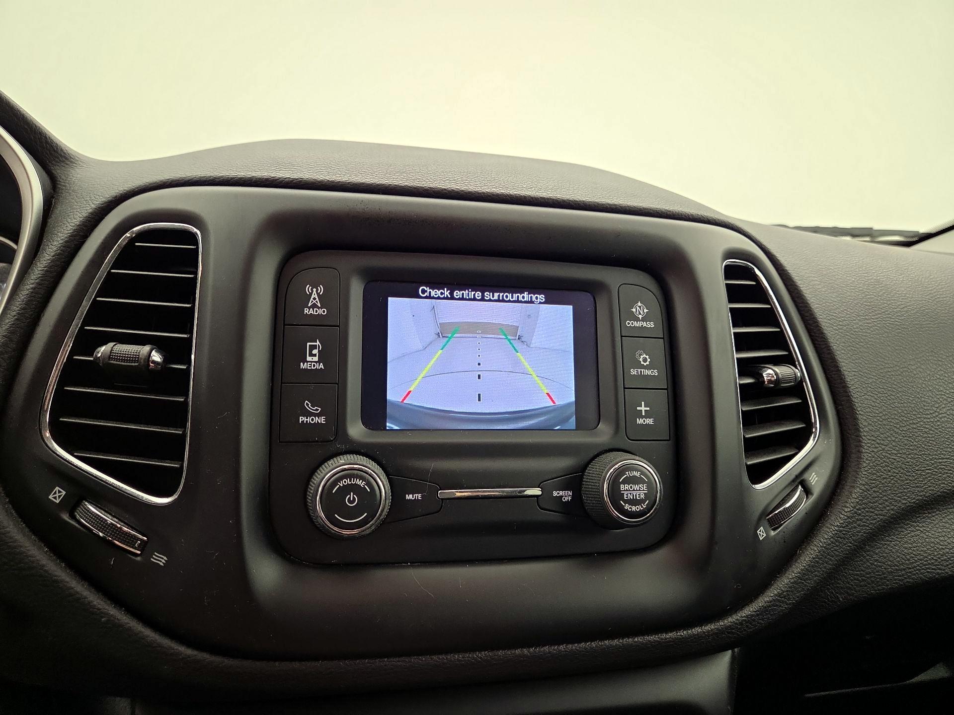 Thumbnail: 2018 Jeep Compass - 15