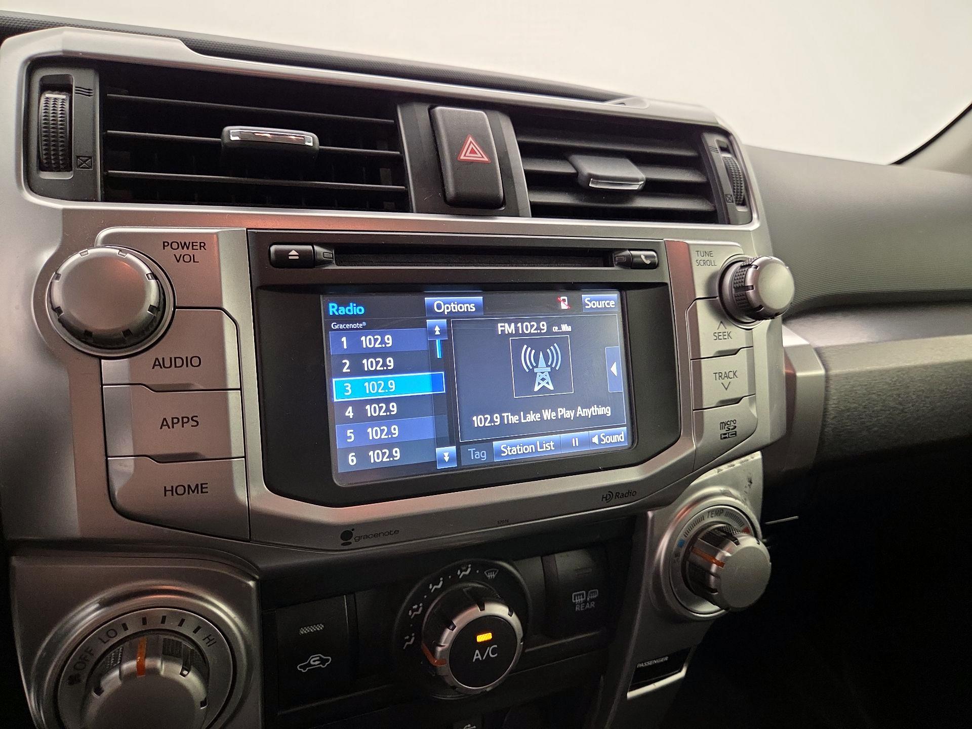 Thumbnail: 2014 Toyota 4Runner - 15