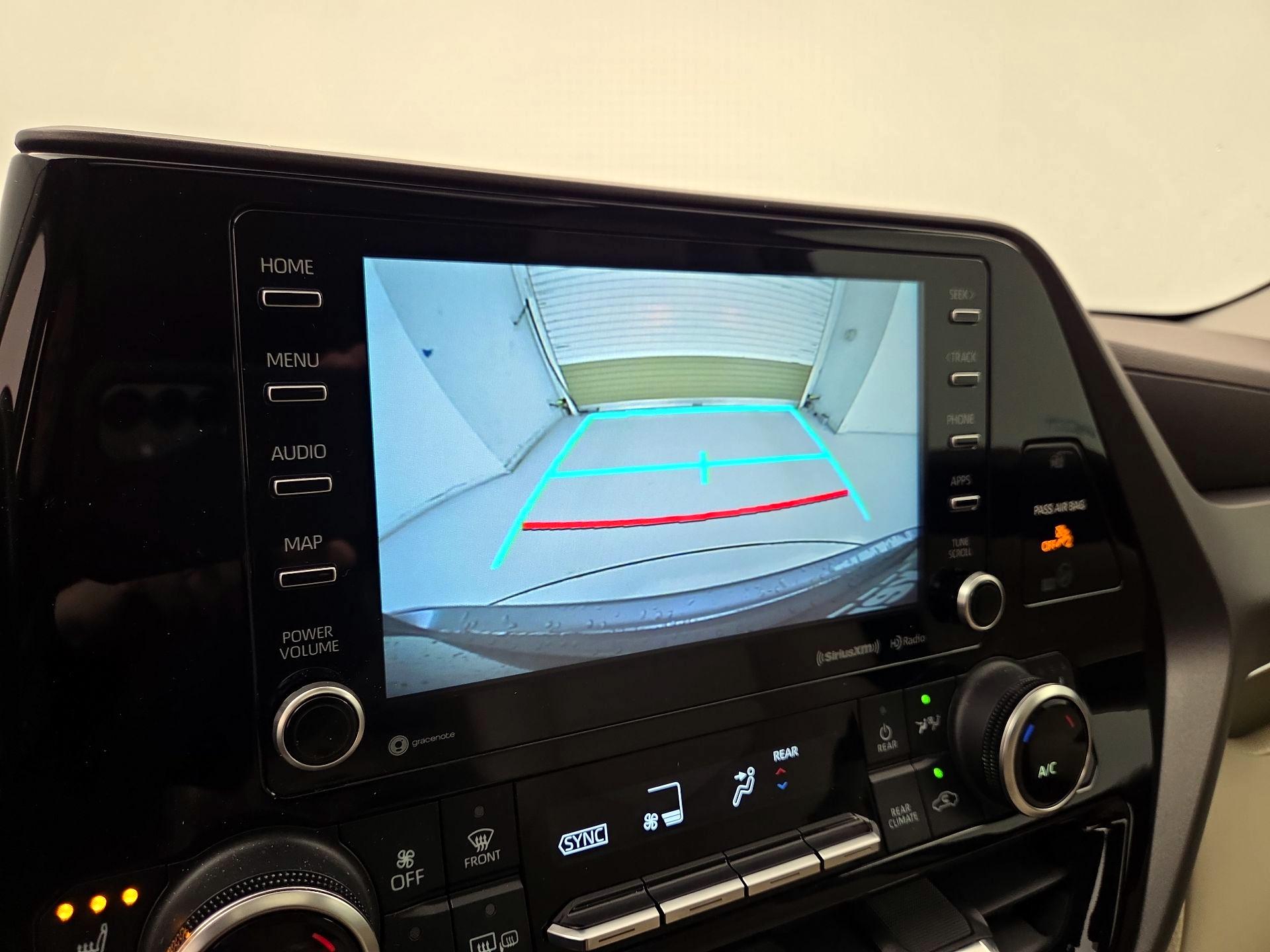 Thumbnail: 2022 Toyota Highlander - 15