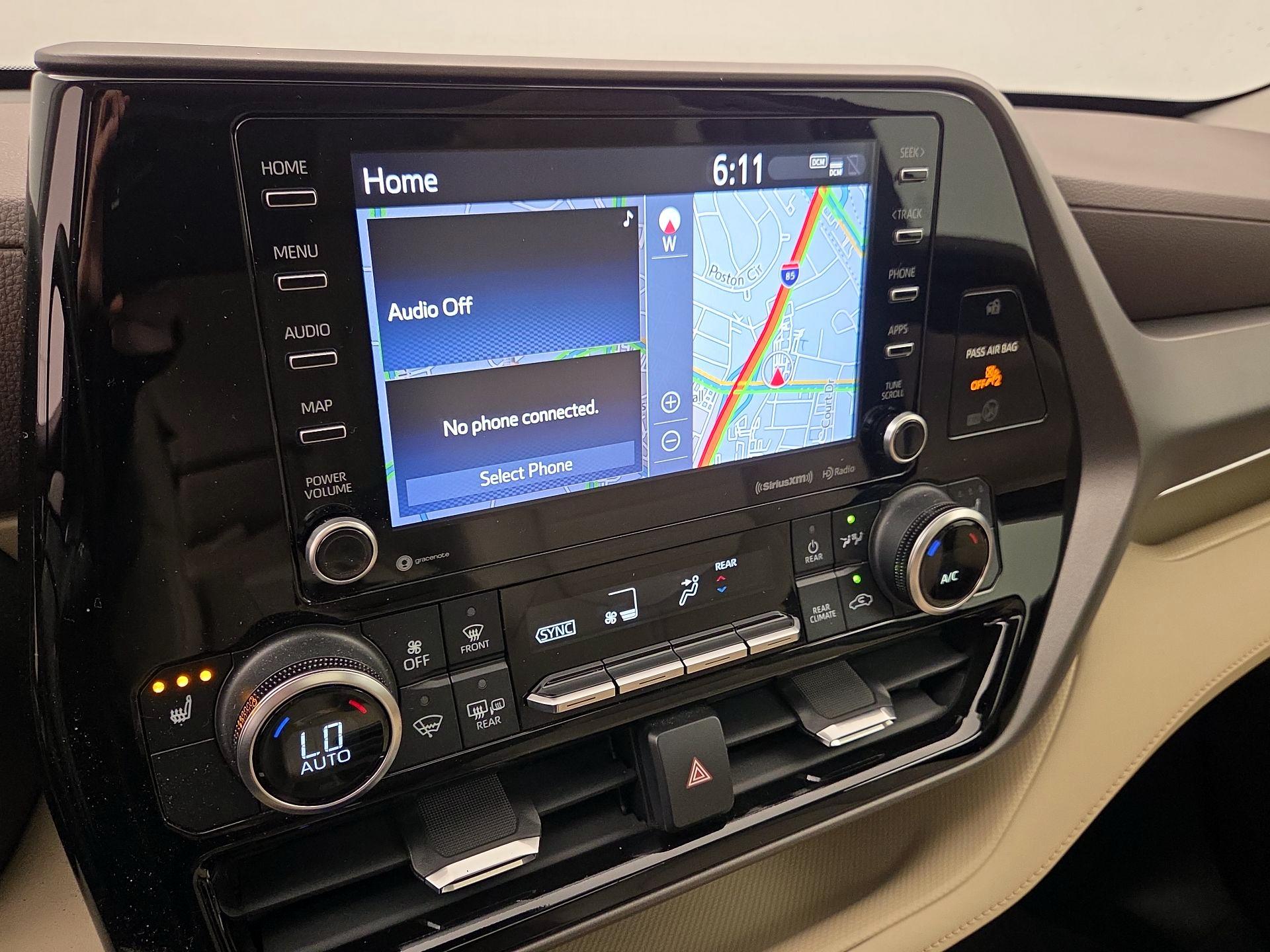 Thumbnail: 2022 Toyota Highlander - 16