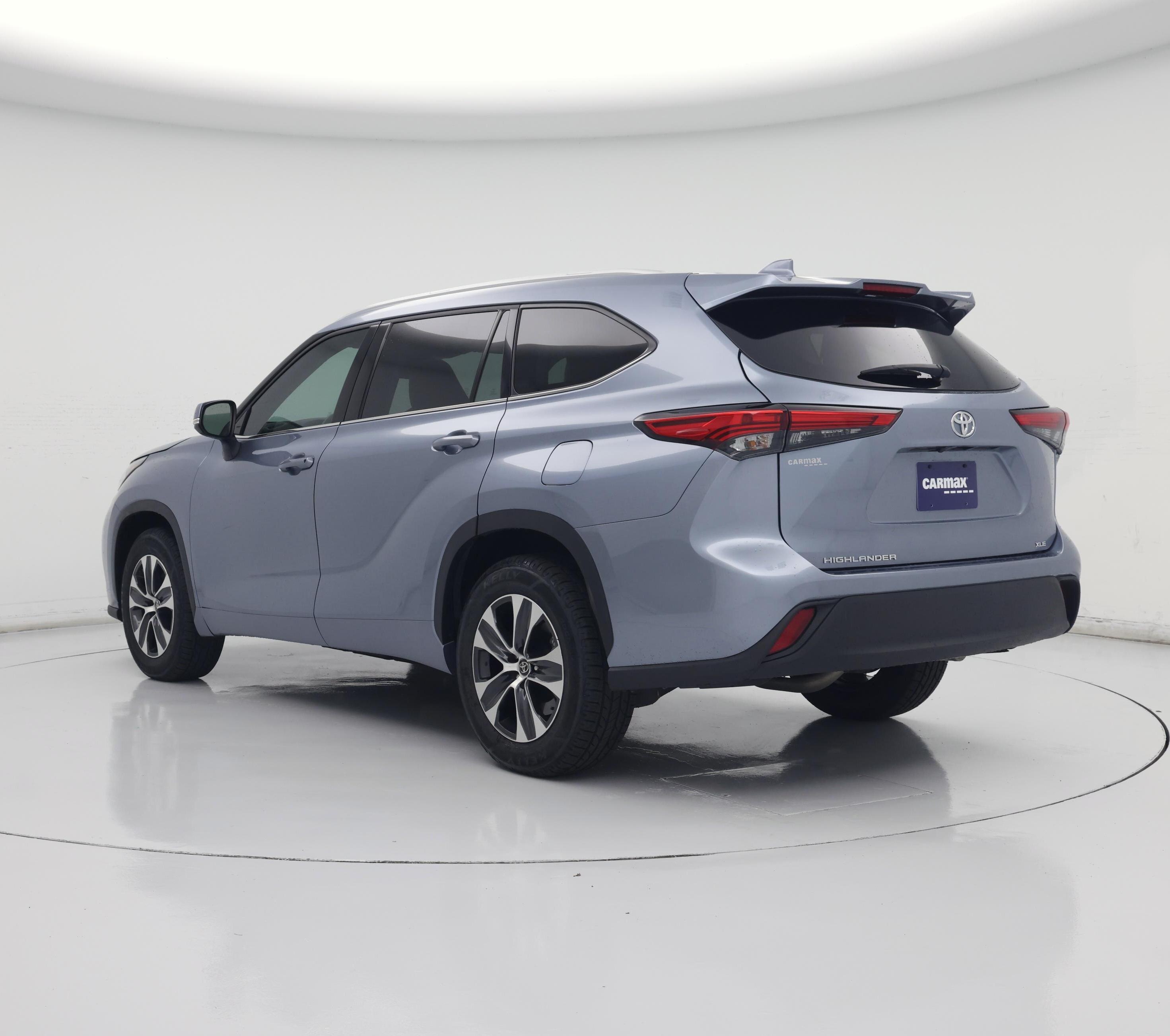 Thumbnail: 2022 Toyota Highlander - 2