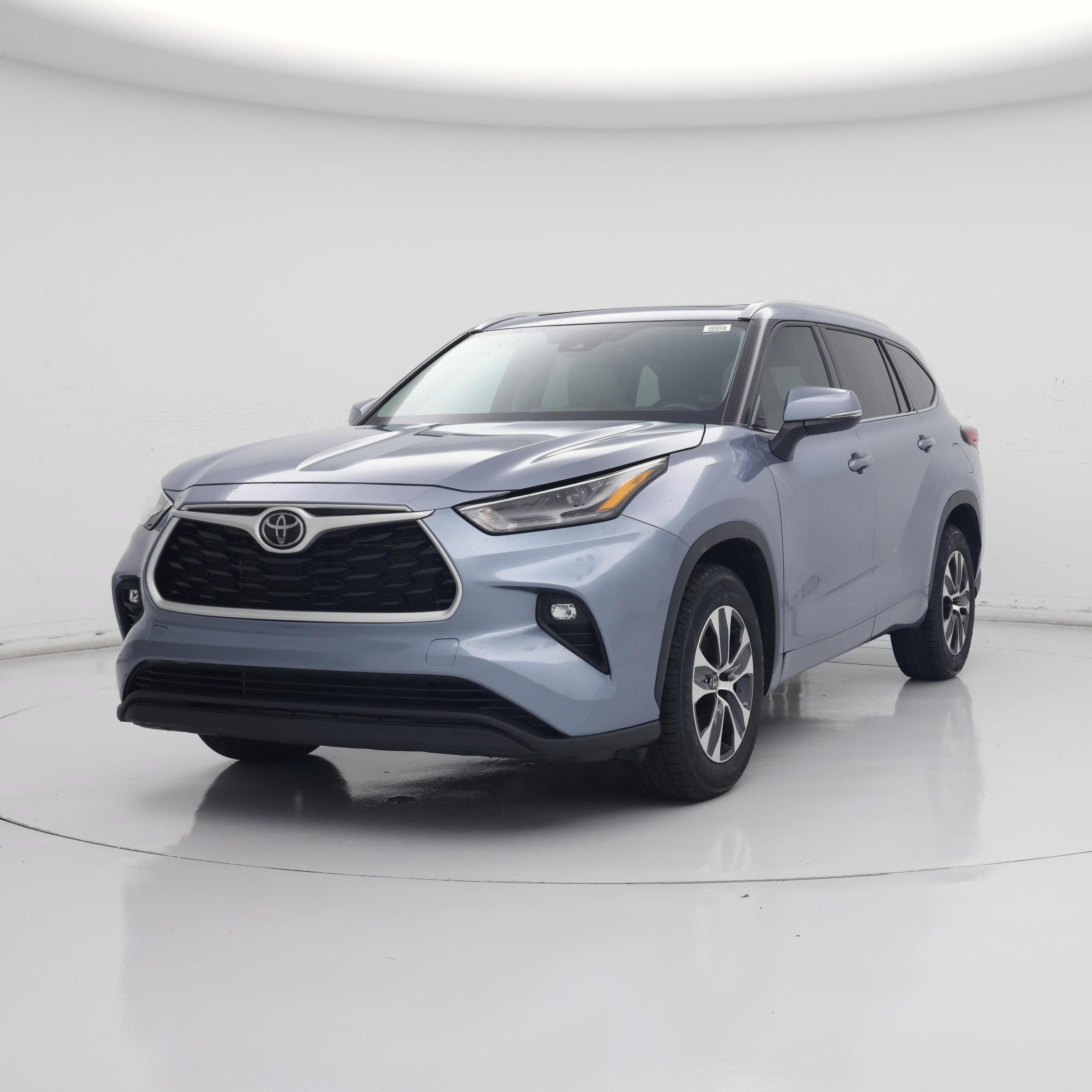 Thumbnail: 2022 Toyota Highlander - 4