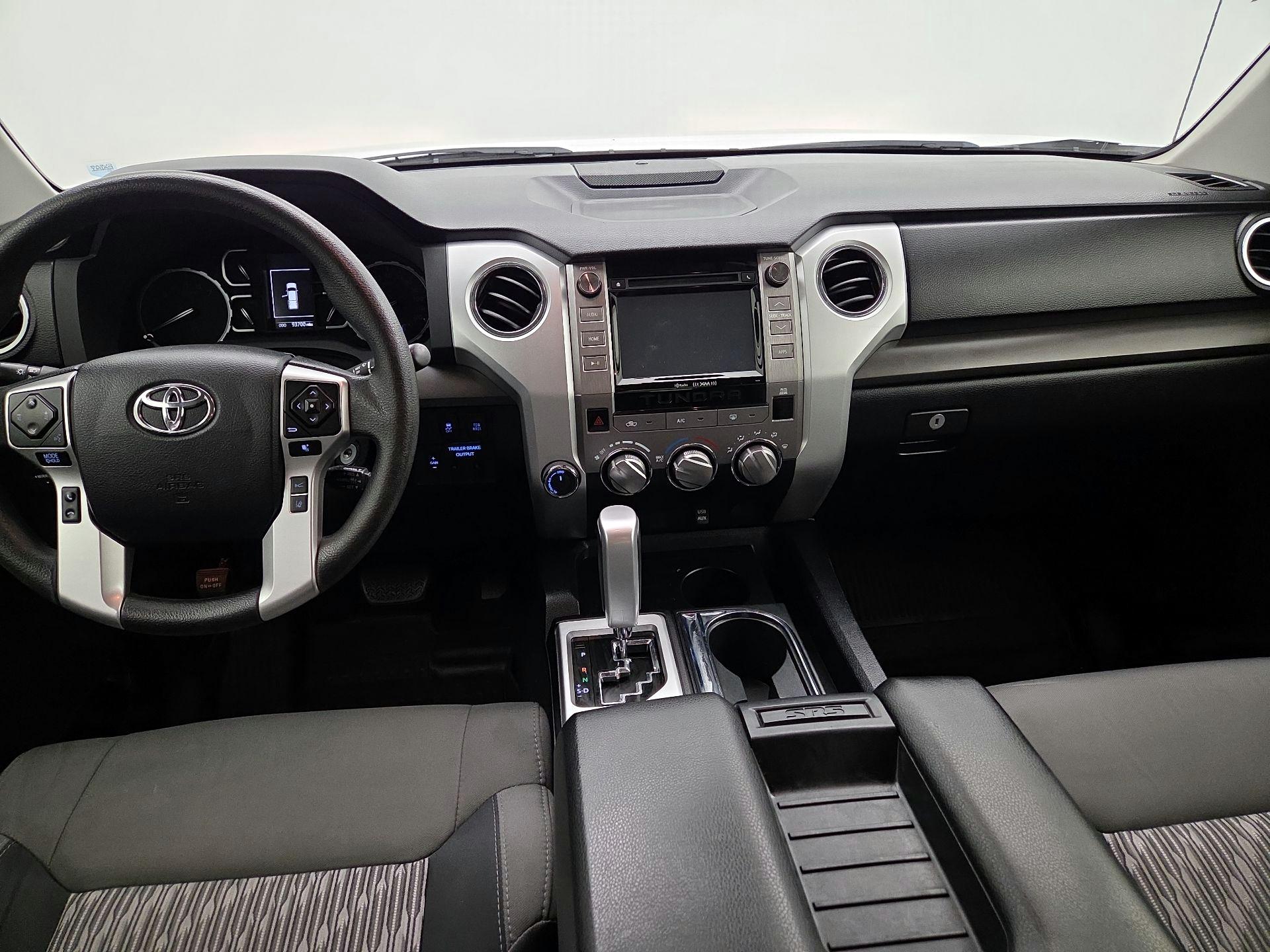 Thumbnail: 2018 Toyota Tundra - 9