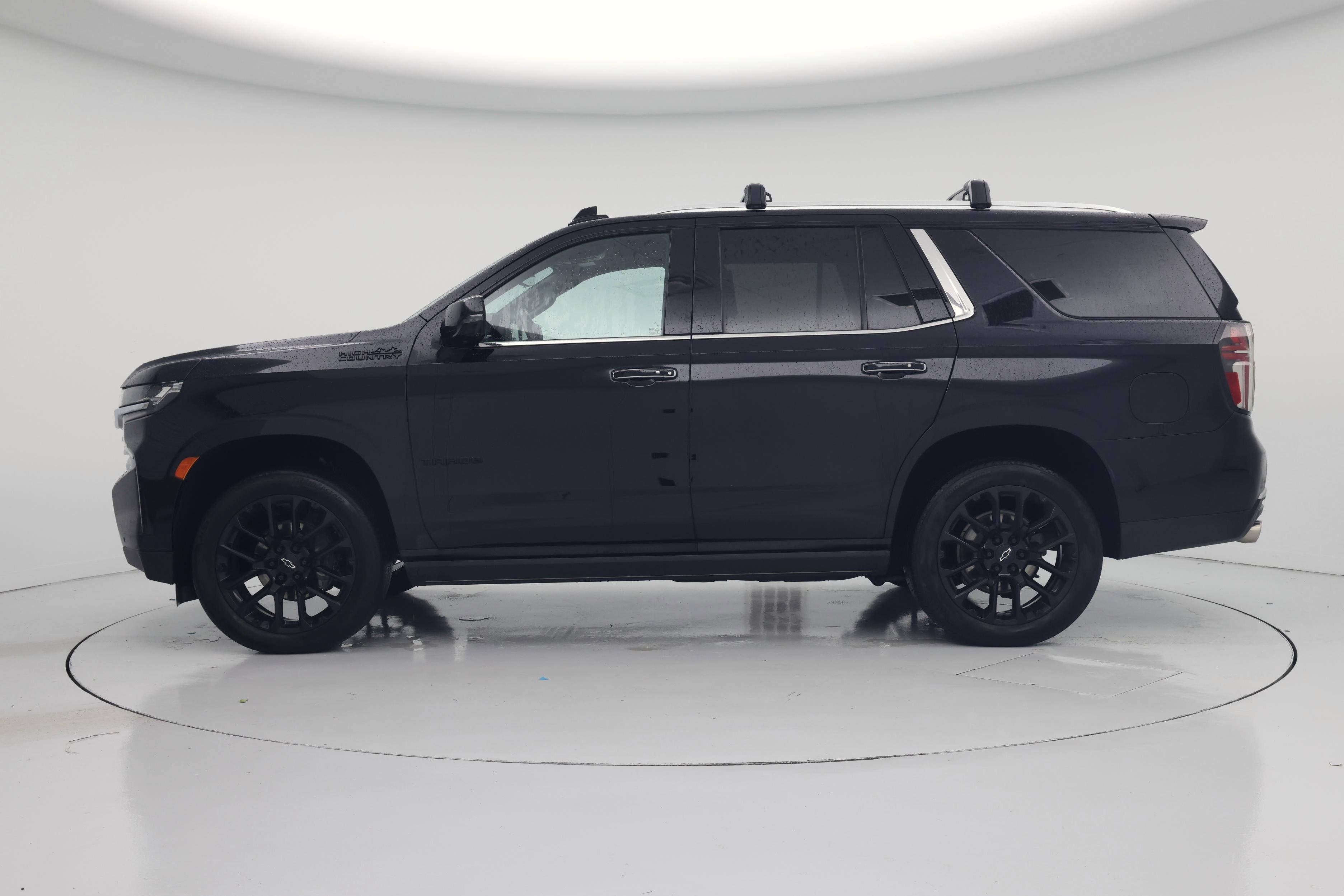 Thumbnail: 2021 Chevrolet Tahoe - 3