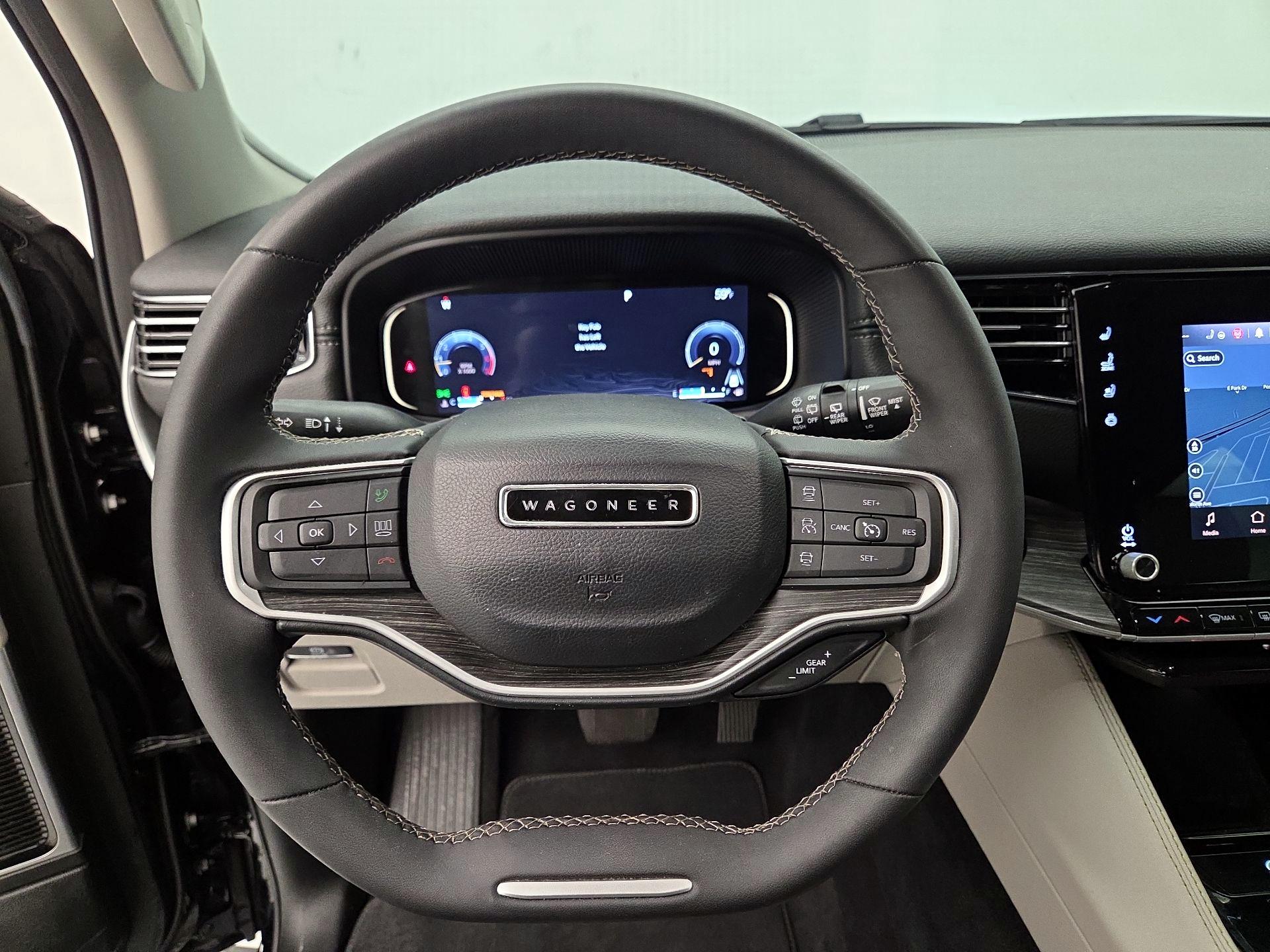 Thumbnail: 2023 Jeep Wagoneer - 10