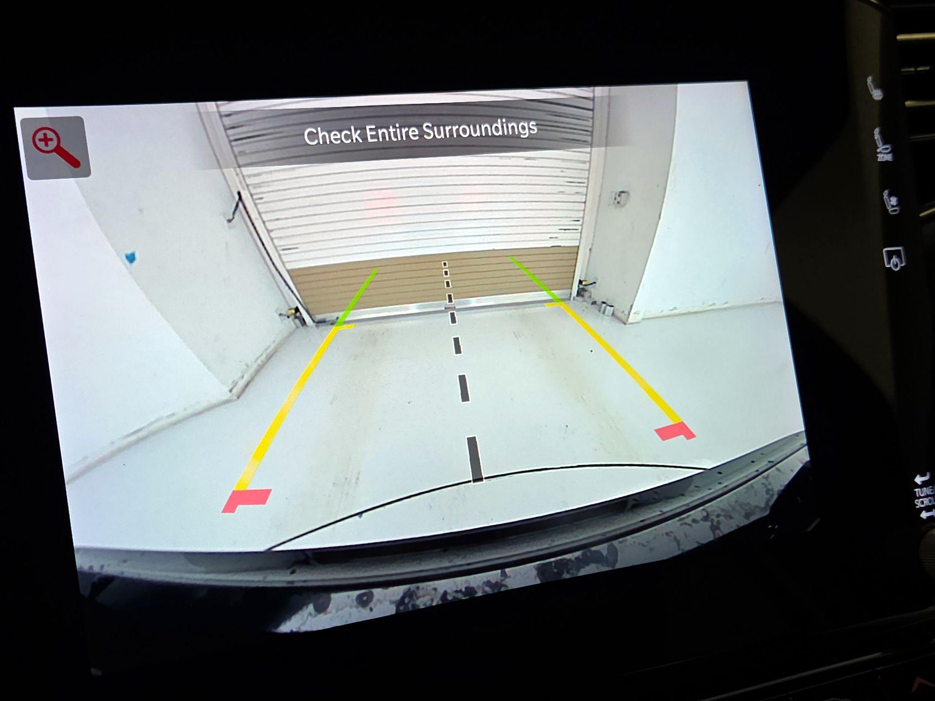 Thumbnail: 2023 Jeep Wagoneer - 15