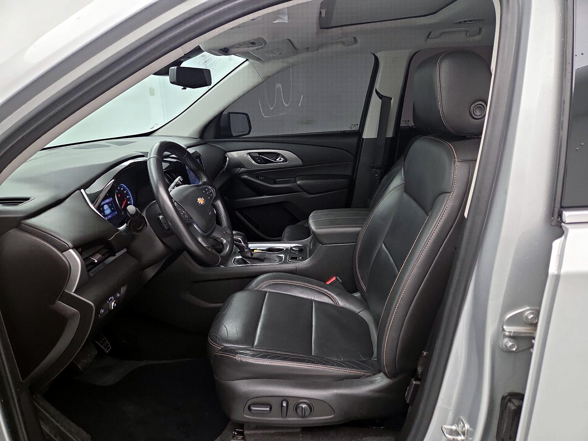 Thumbnail: 2021 Chevrolet Traverse - 11