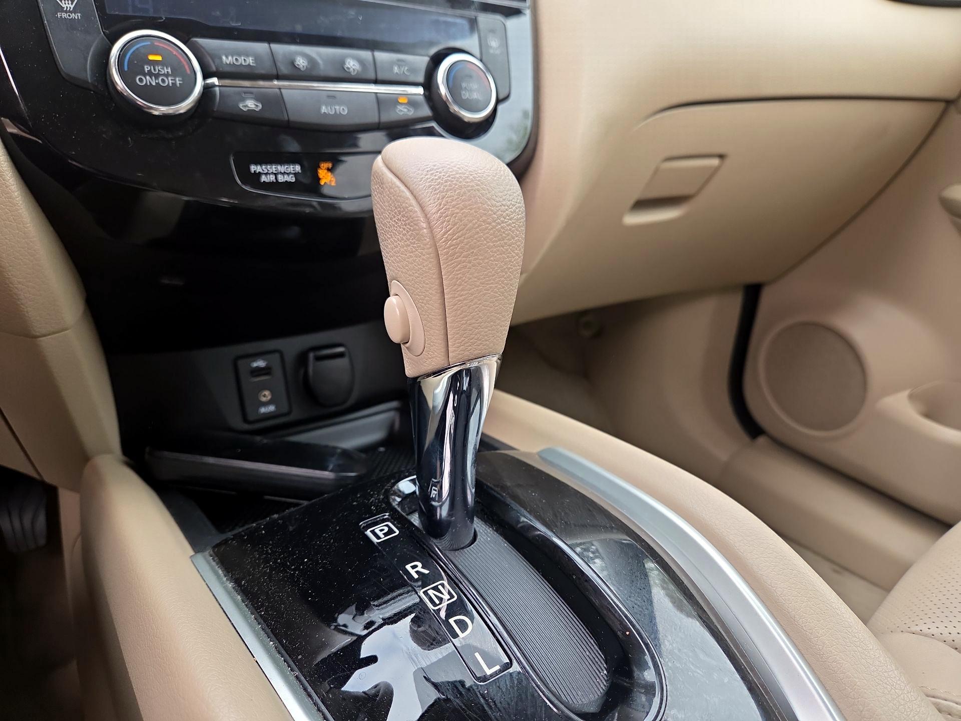 Thumbnail: 2014 Nissan Rogue - 15