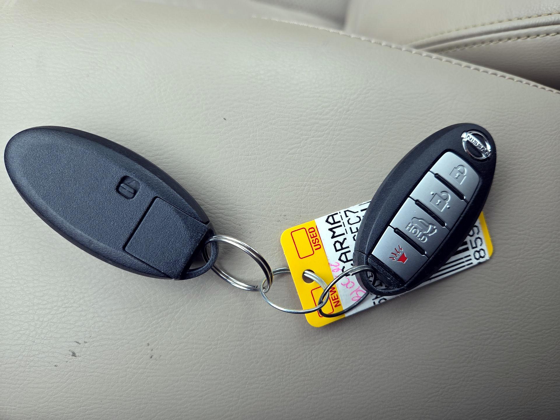 Thumbnail: 2014 Nissan Rogue - 20