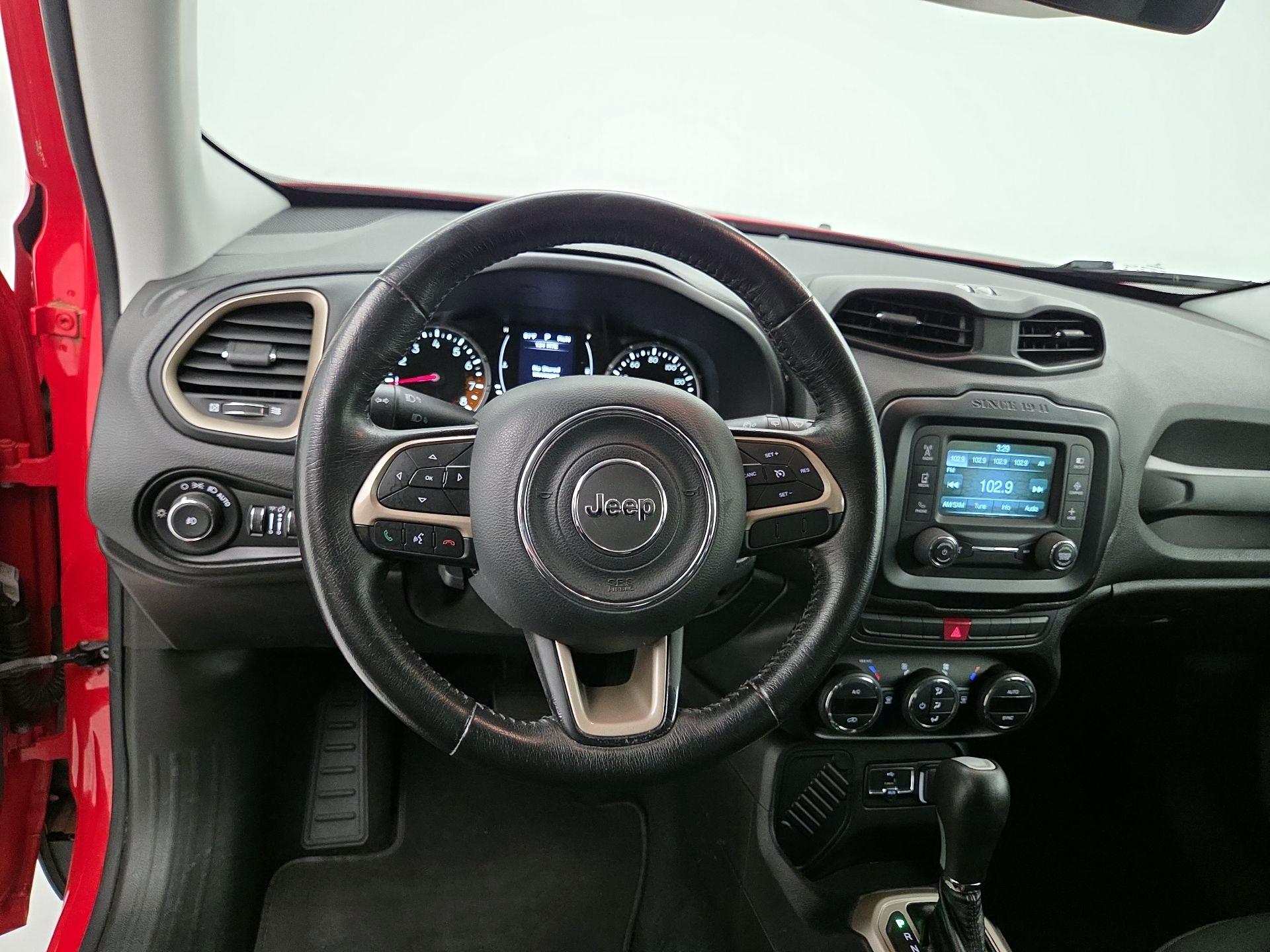 Thumbnail: 2015 Jeep Renegade - 10