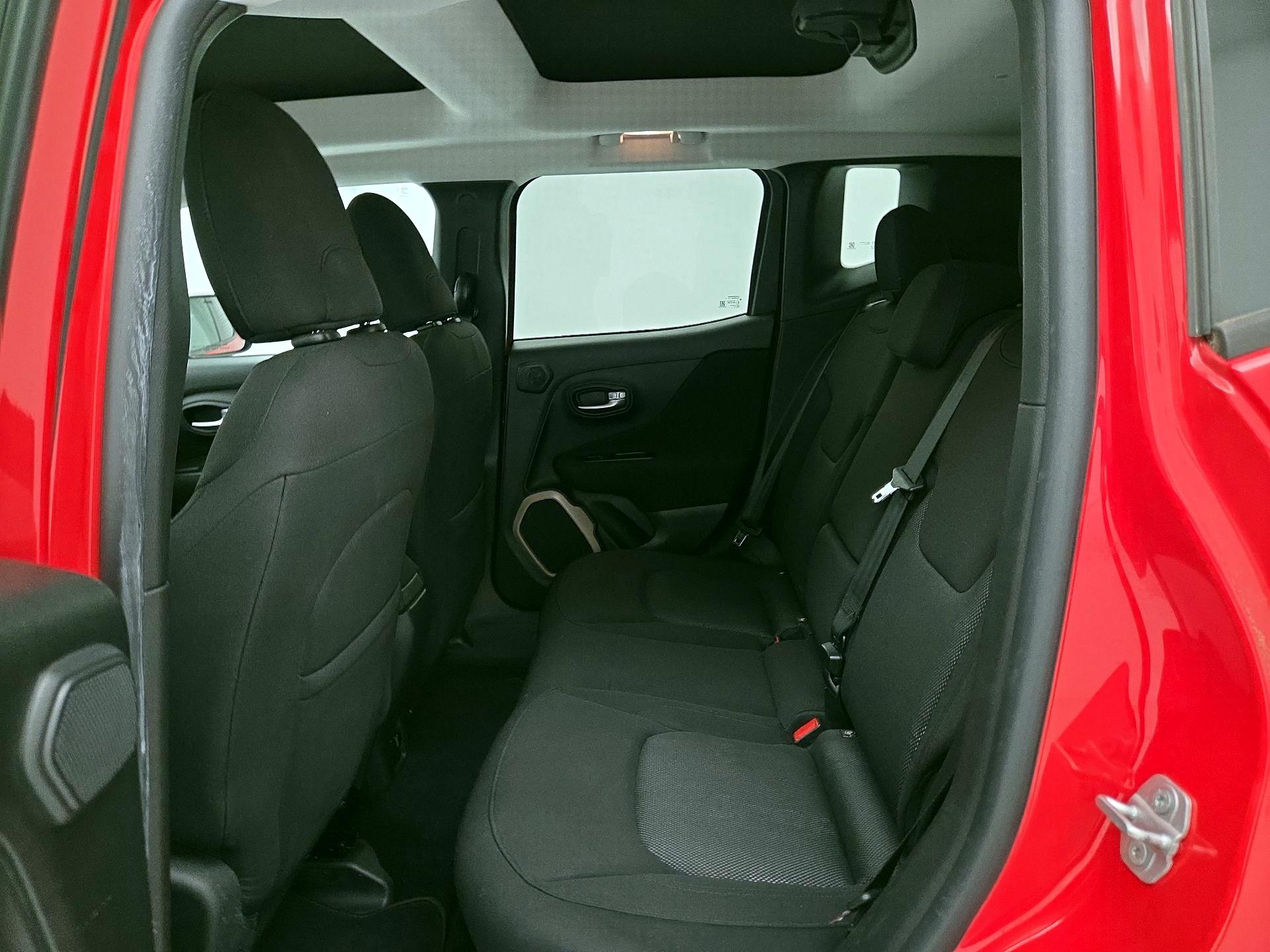 Thumbnail: 2015 Jeep Renegade - 20