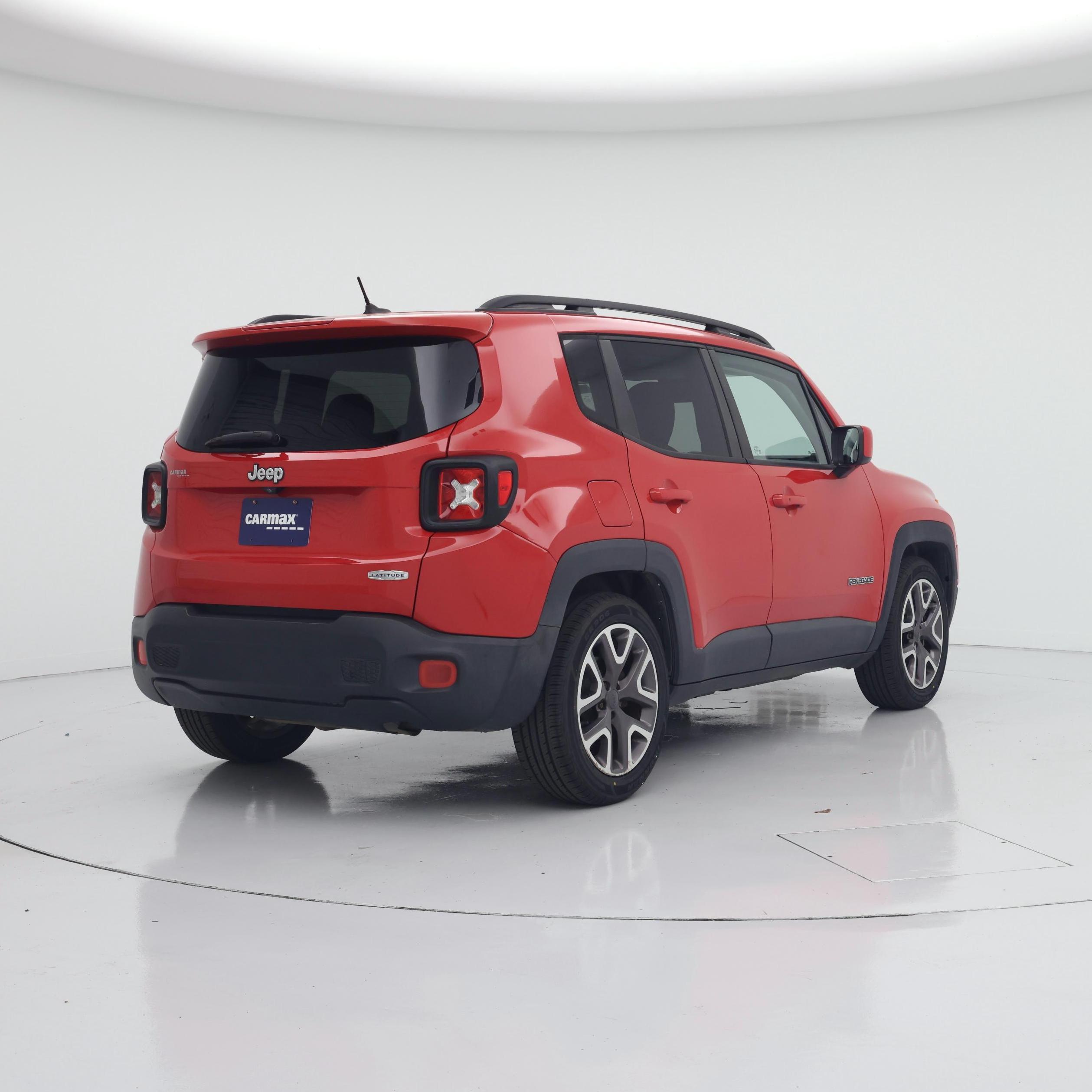 Thumbnail: 2015 Jeep Renegade - 8