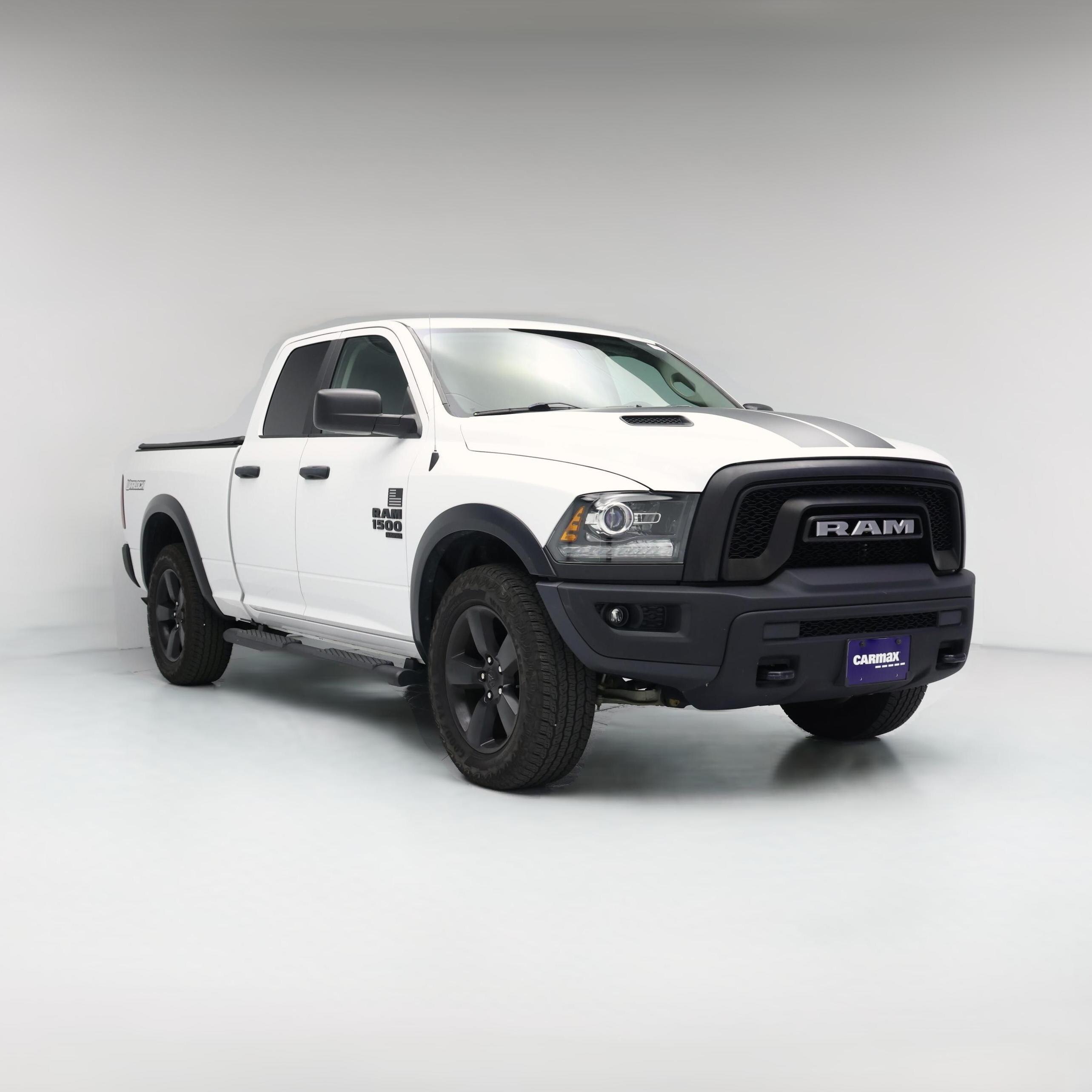 Thumbnail: 2020 RAM 1500 Classic - 1