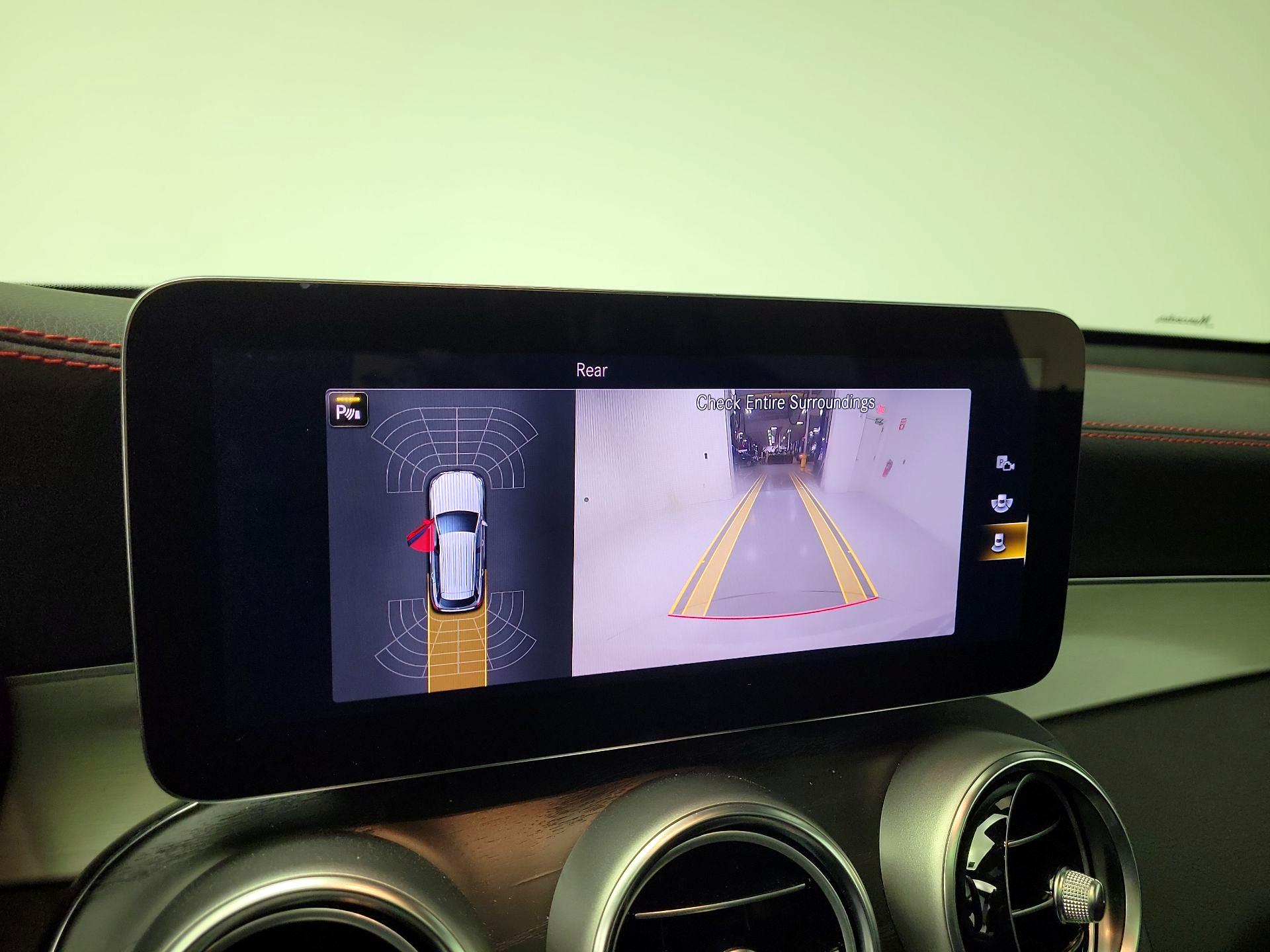 Thumbnail: 2022 Mercedes-Benz GLC - 14