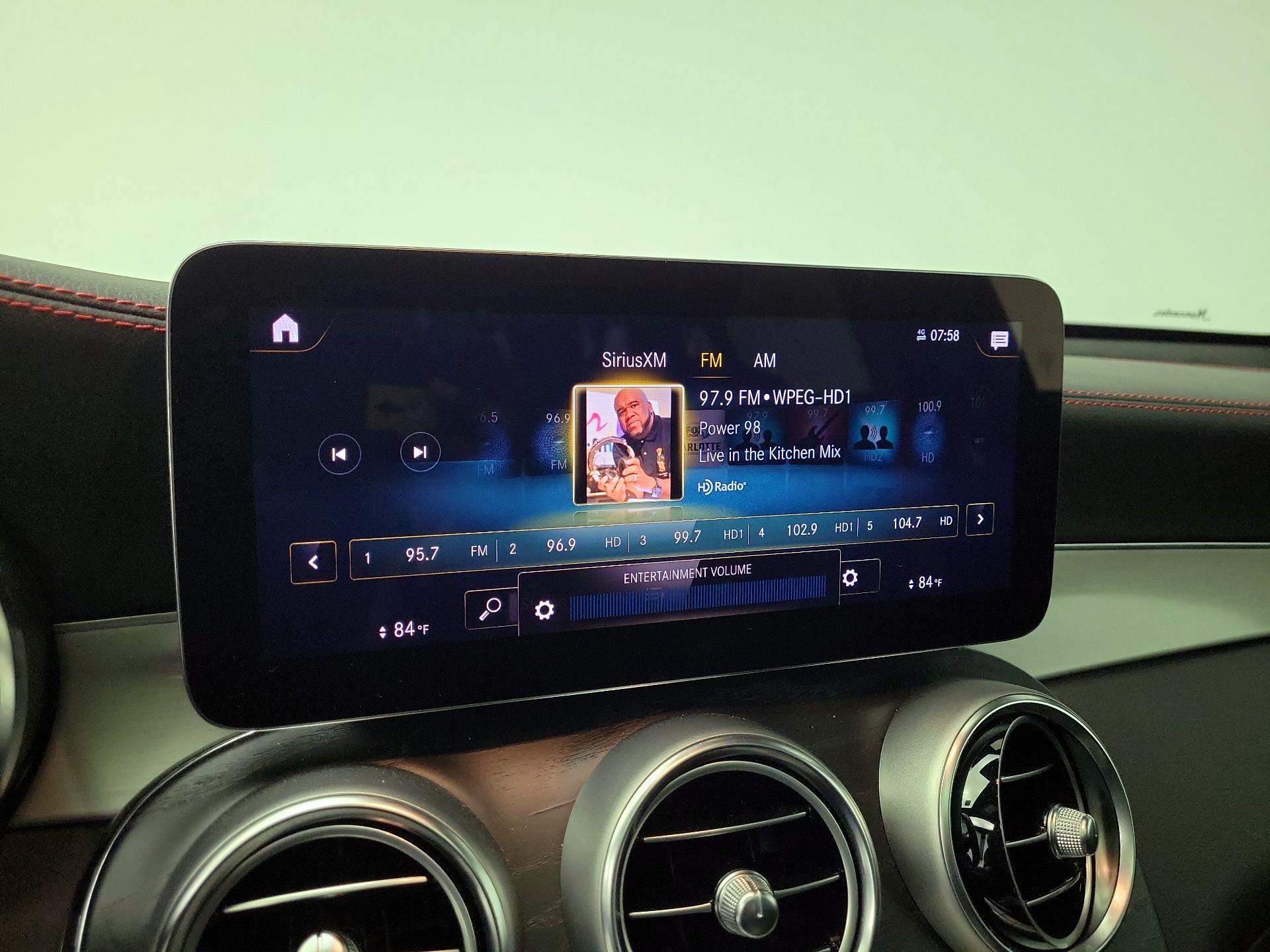 Thumbnail: 2022 Mercedes-Benz GLC - 15