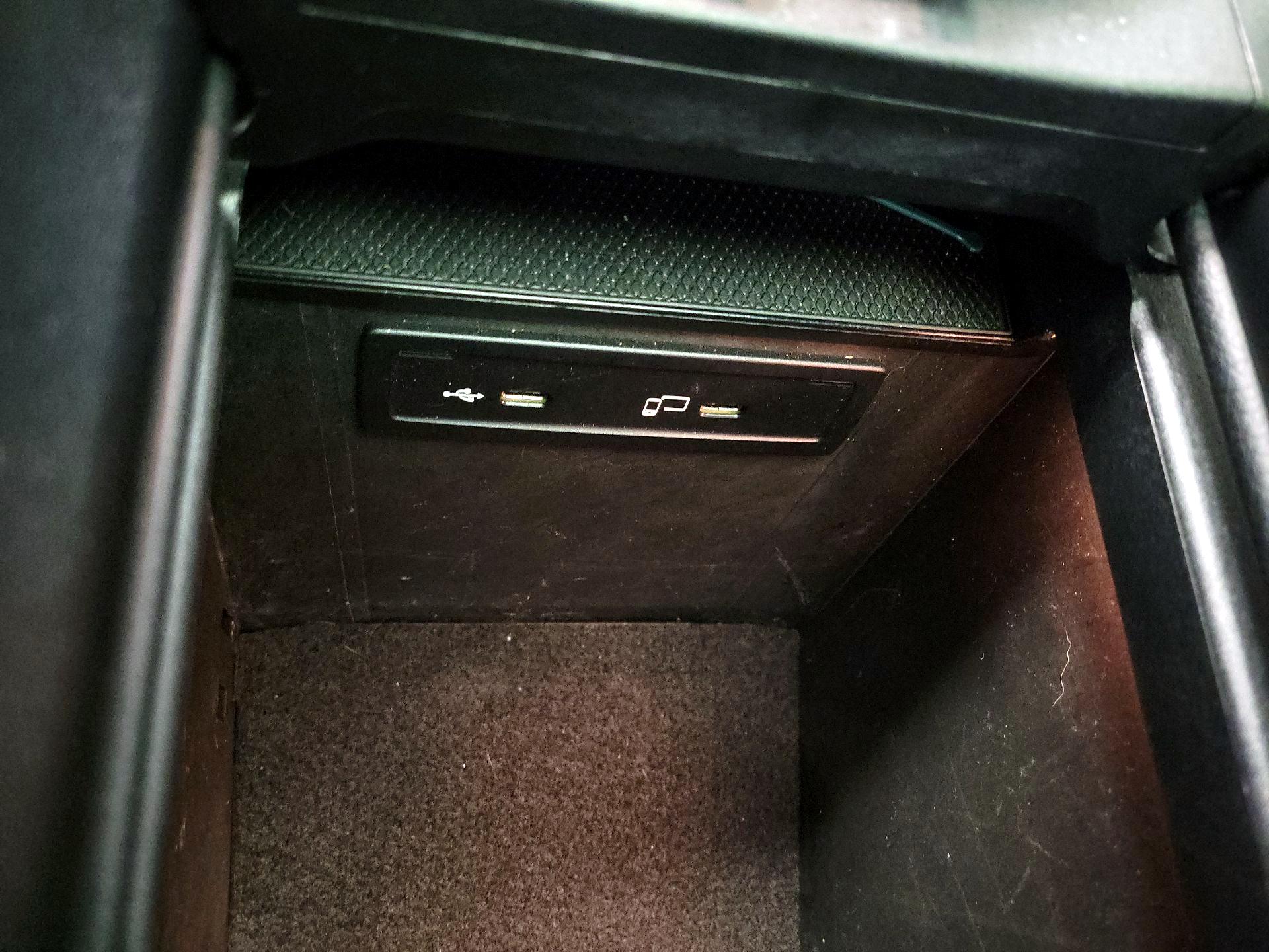 Thumbnail: 2022 Mercedes-Benz GLC - 18