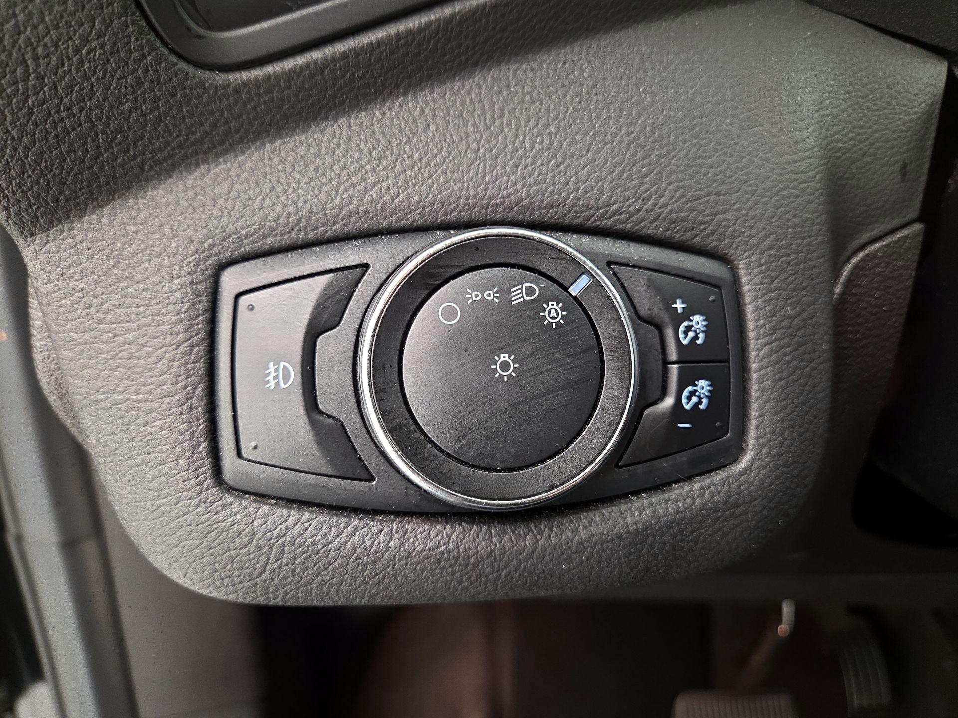 Thumbnail: 2014 Ford Escape - 13