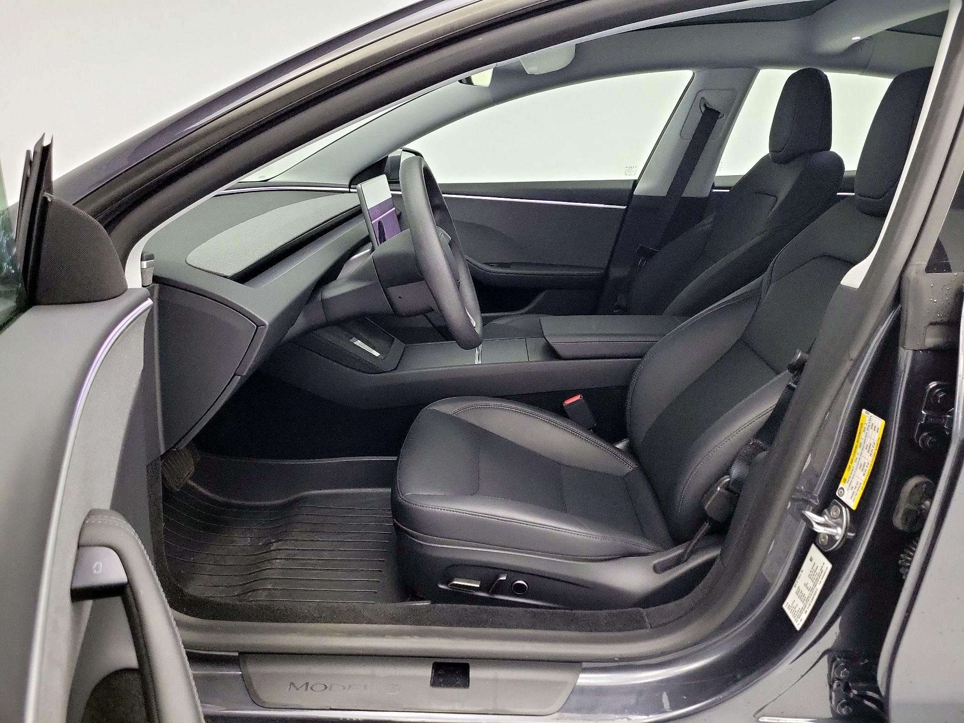 Thumbnail: 2025 Tesla Model 3 - 11