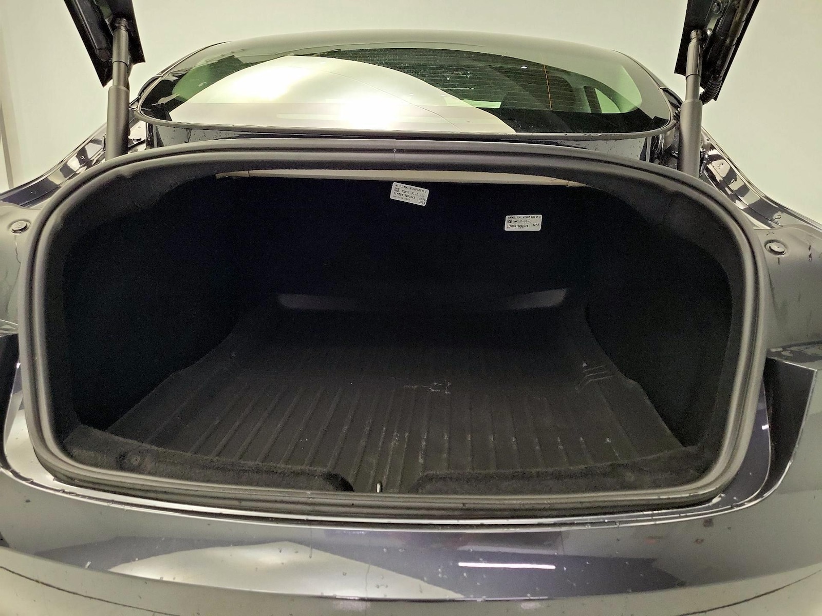 2025 Tesla Model 3 Long Range - Photo 22