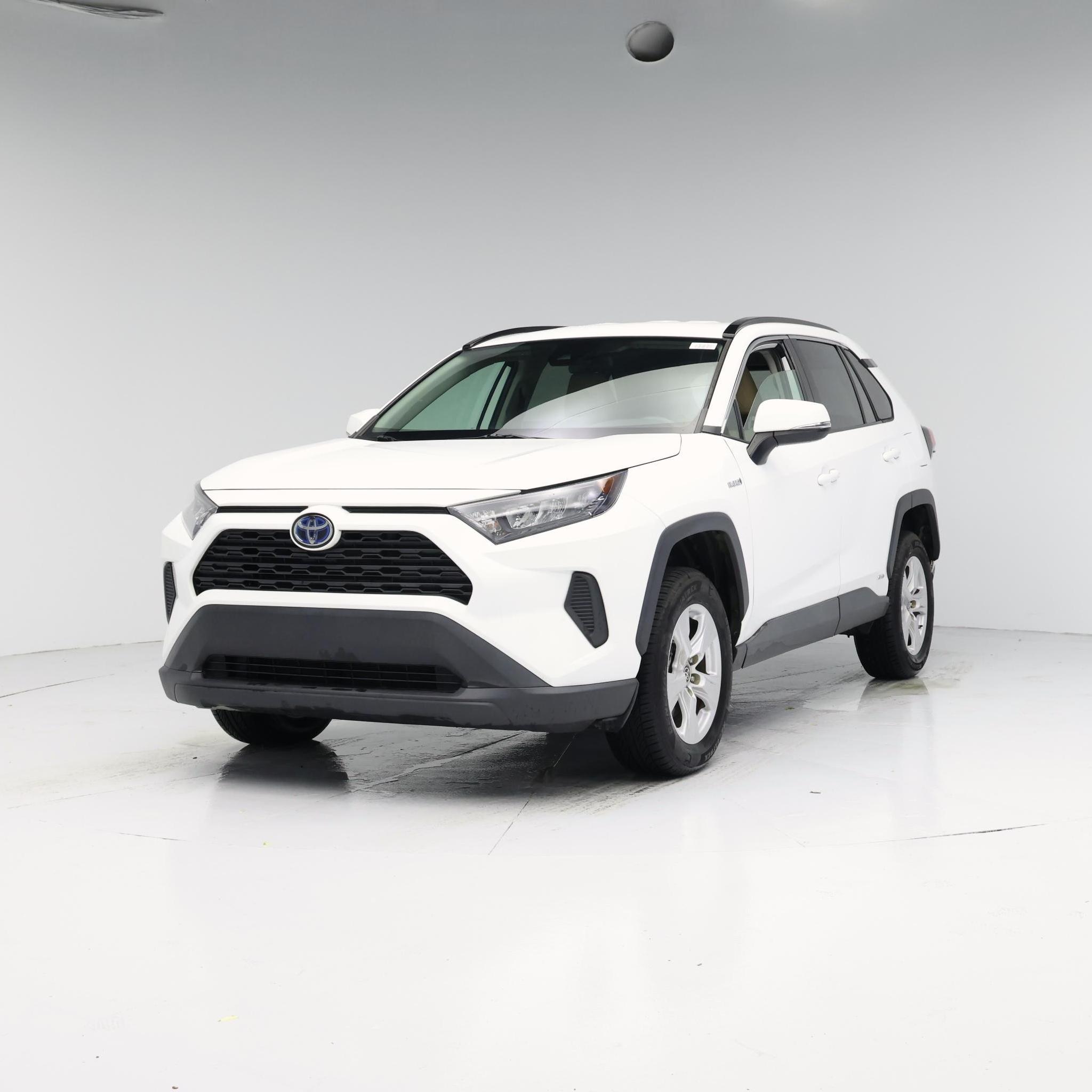 Thumbnail: 2021 Toyota RAV4 - 4