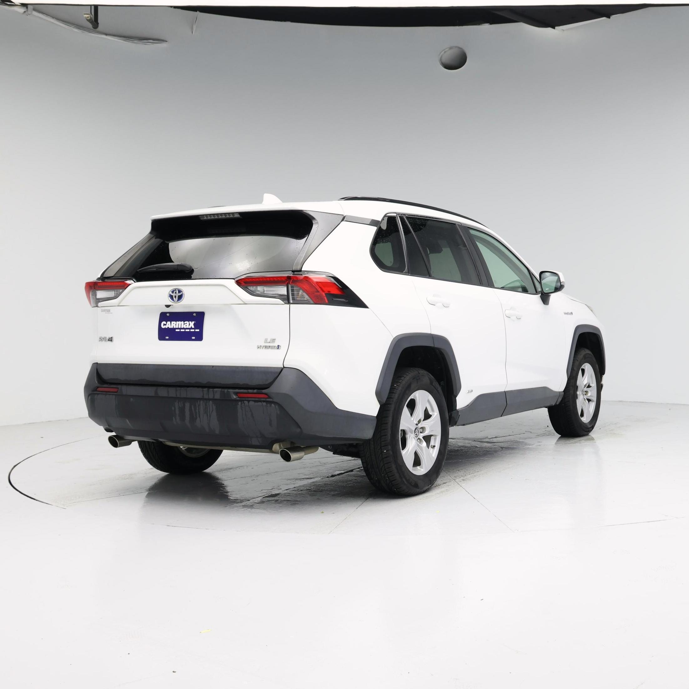 Thumbnail: 2021 Toyota RAV4 - 8
