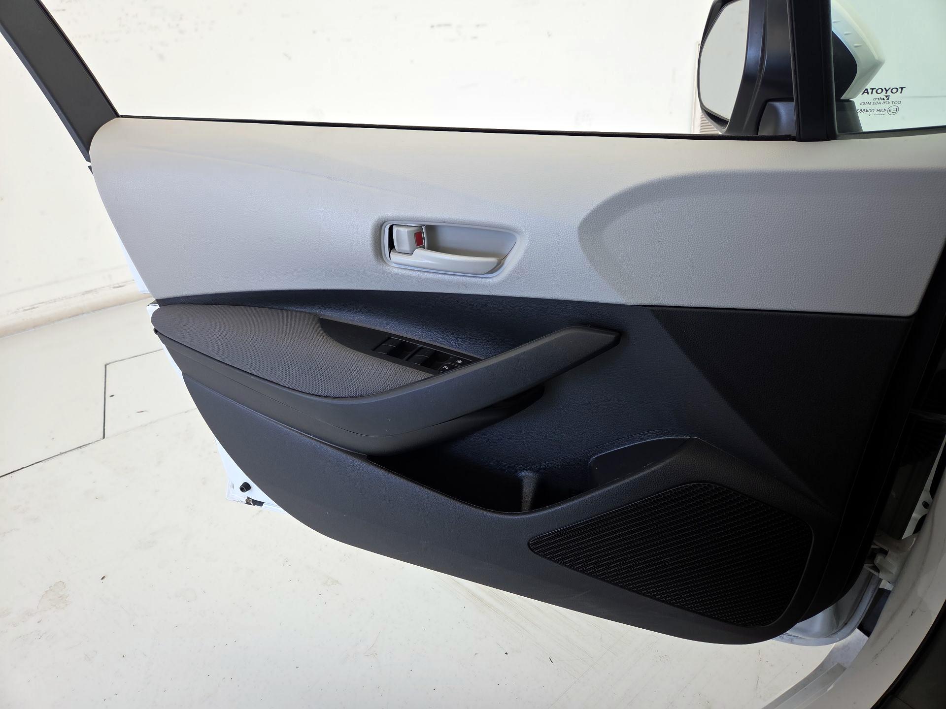 Thumbnail: 2022 Toyota Corolla - 12