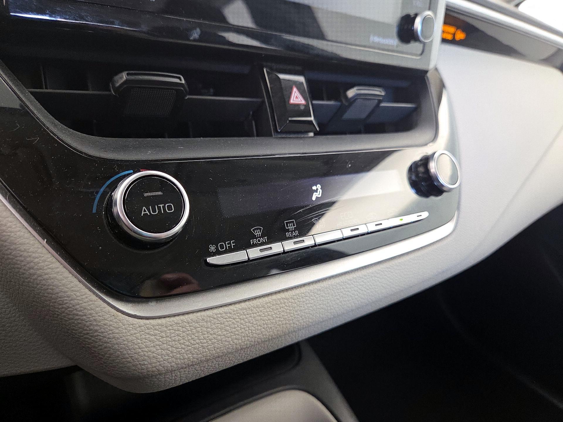 Thumbnail: 2022 Toyota Corolla - 16