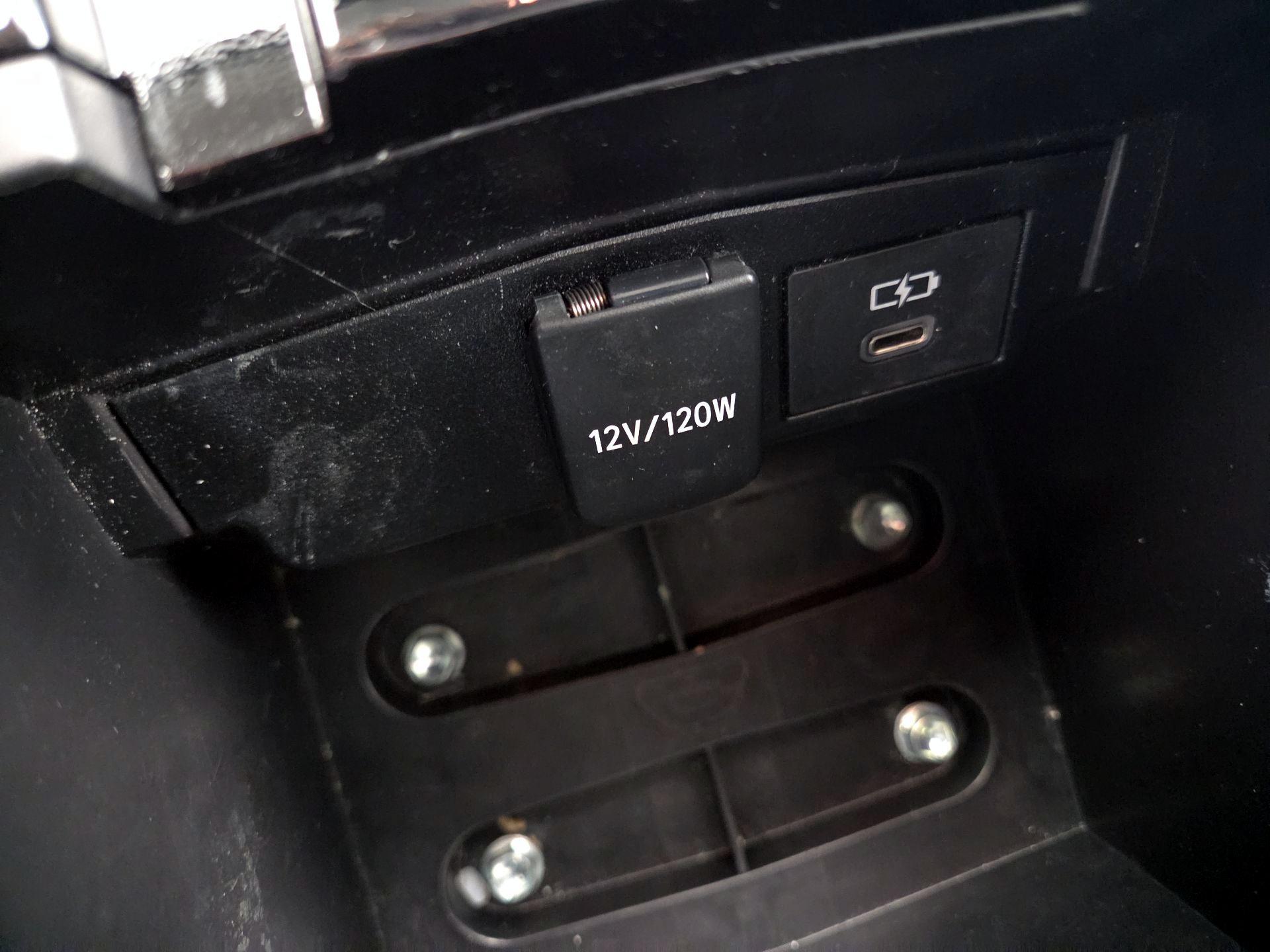 Thumbnail: 2022 Toyota Corolla - 18