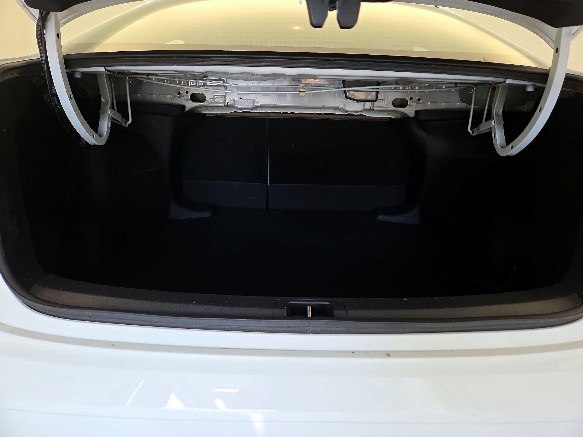 Thumbnail: 2022 Toyota Corolla - 20