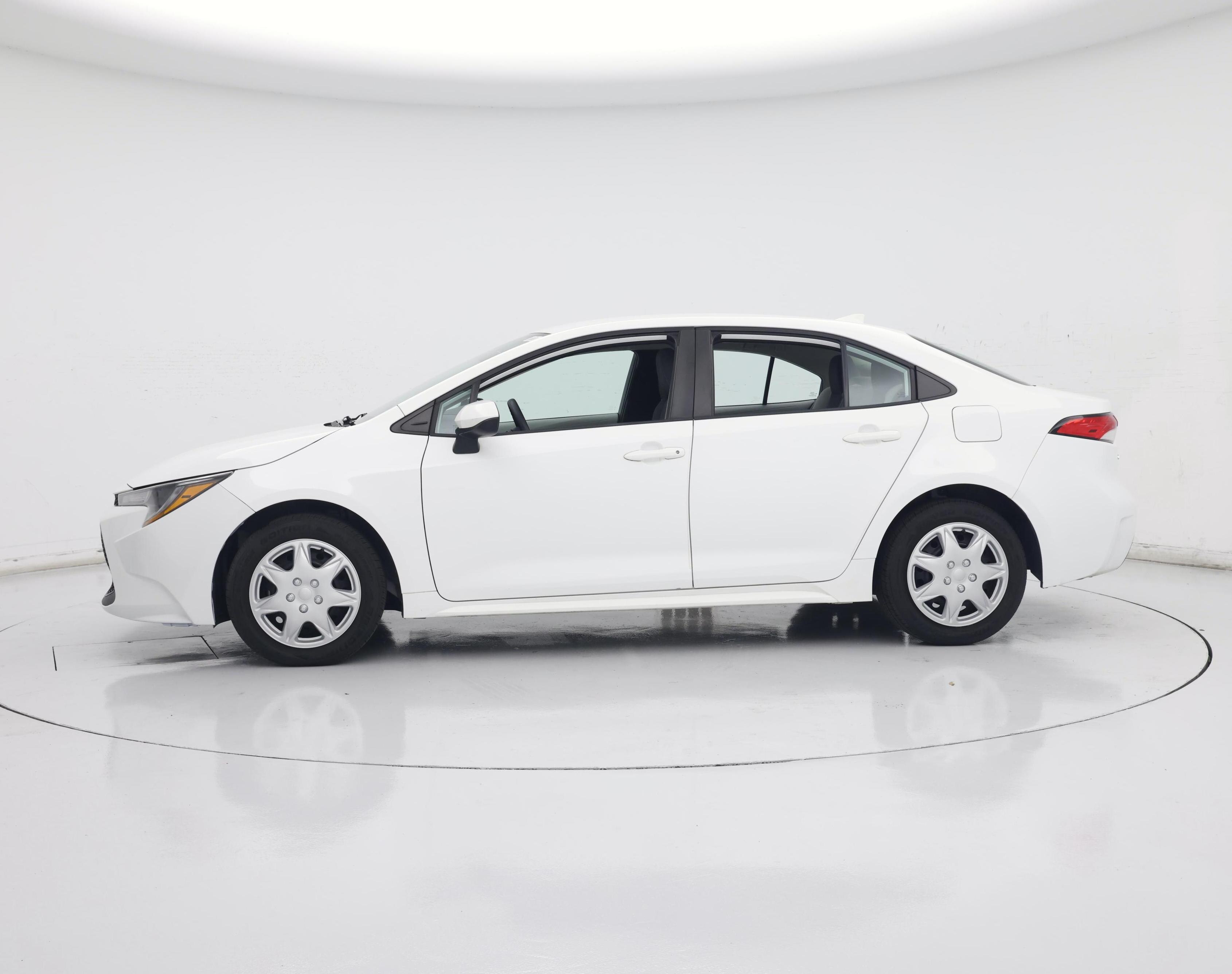 Thumbnail: 2022 Toyota Corolla - 3