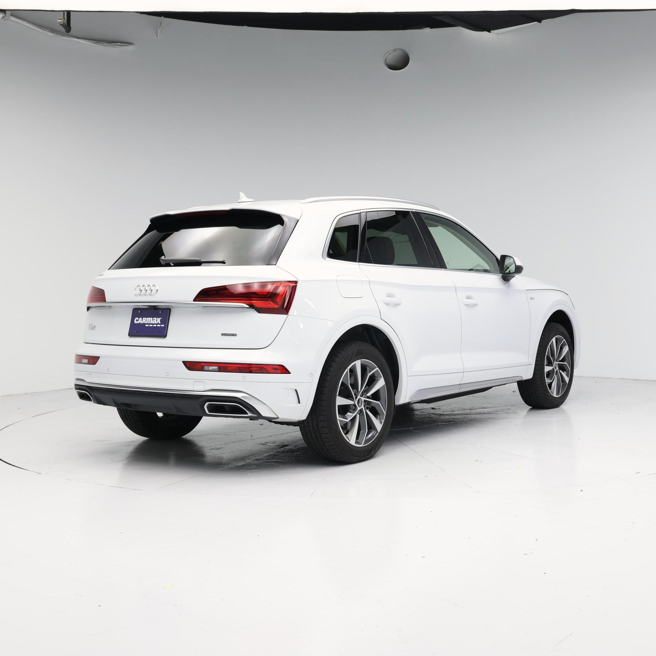Thumbnail: 2023 Audi Q5 - 8