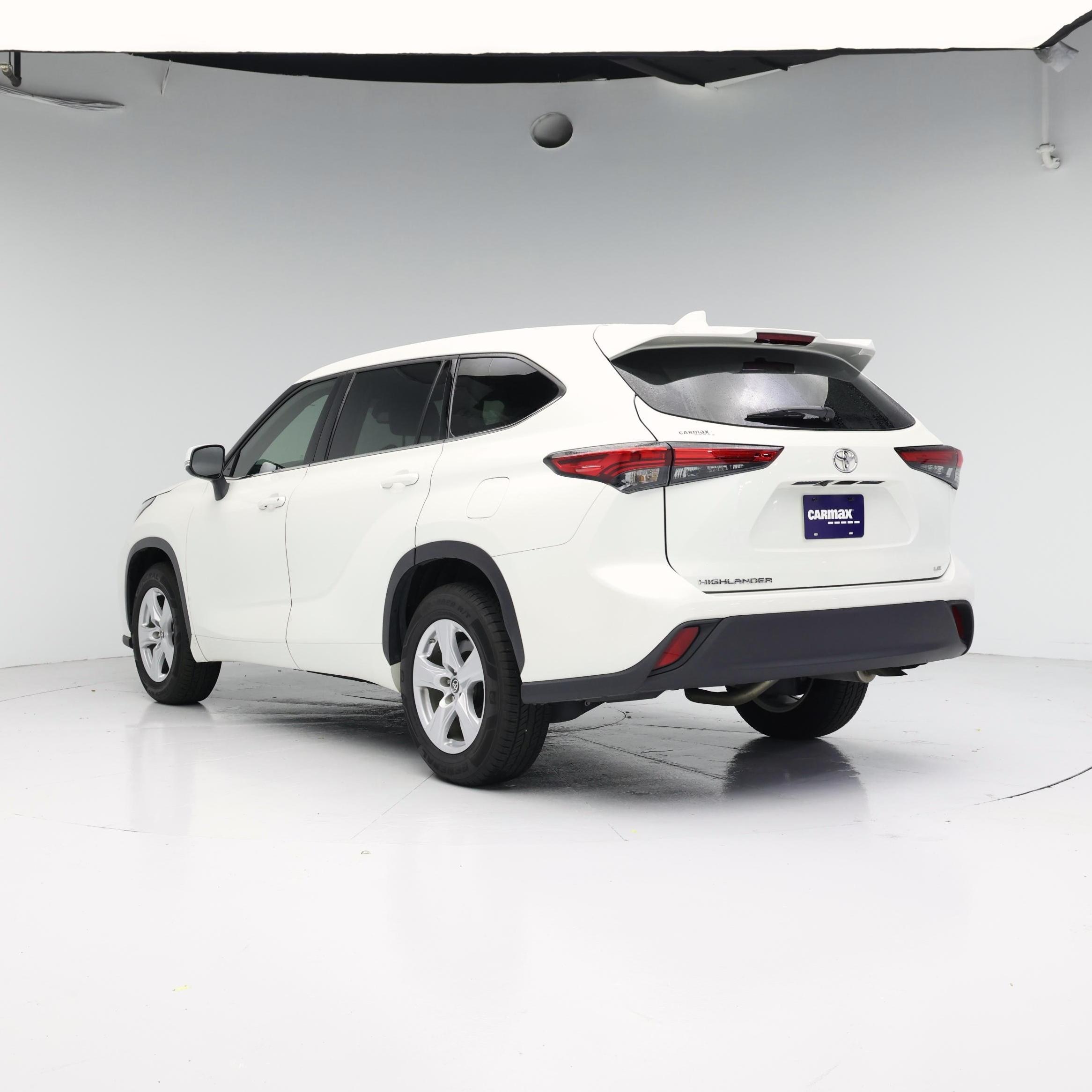 Thumbnail: 2021 Toyota Highlander - 2
