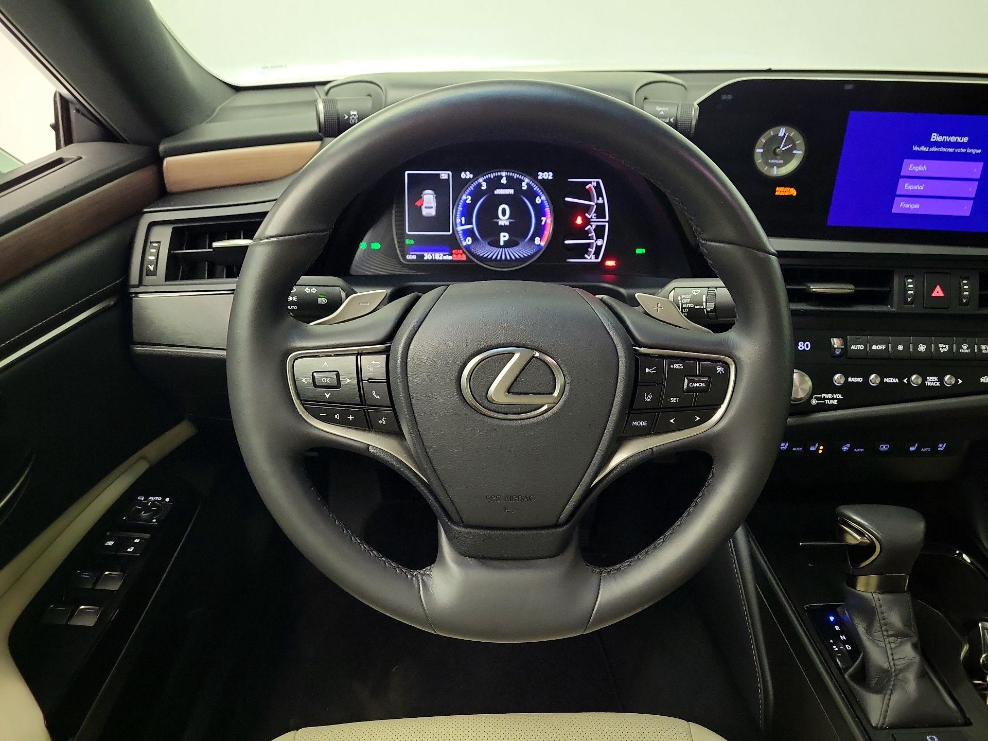 Thumbnail: 2024 Lexus ES - 10