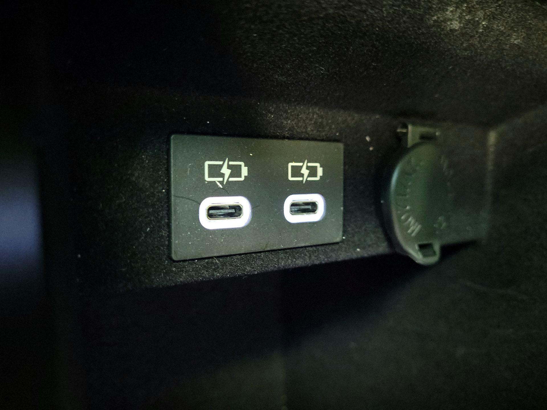 Thumbnail: 2024 Lexus ES - 18